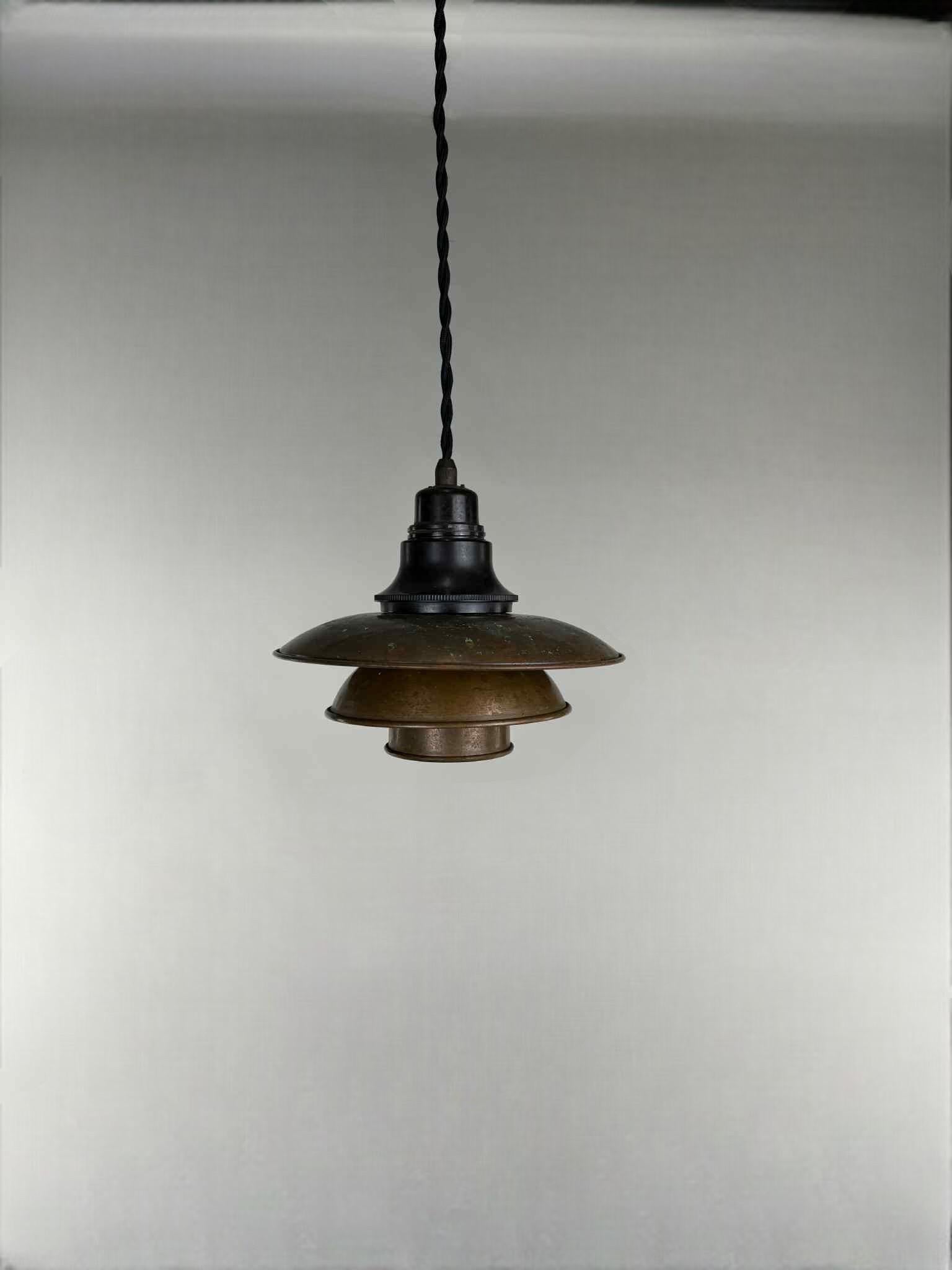 Poul Henningsen 2/2 a sospensione del 1930 In condizioni buone in vendita a Egå, DK