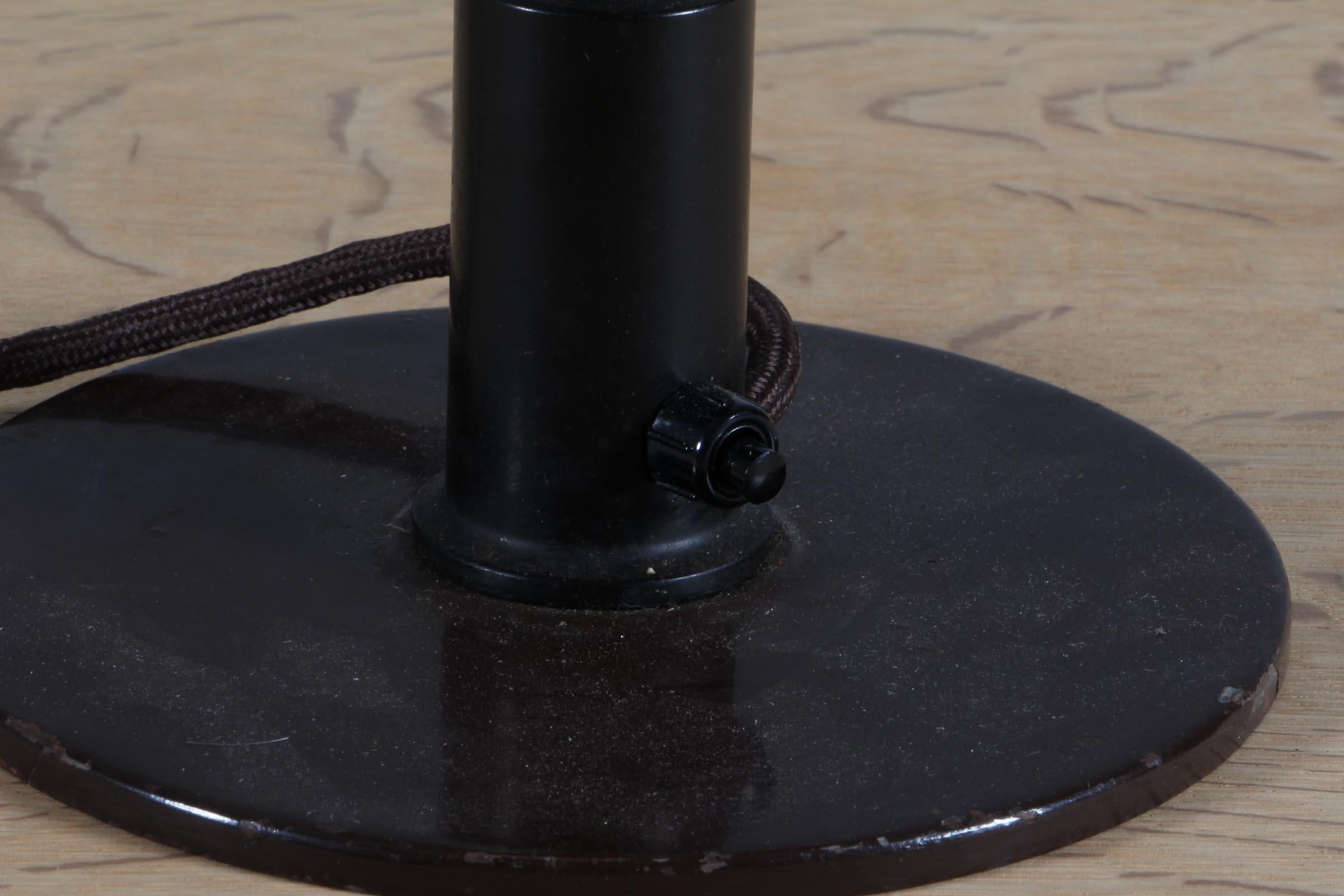 Early 20th Century Poul Henningsen 3½/2 Table Lamp 1940'erne
