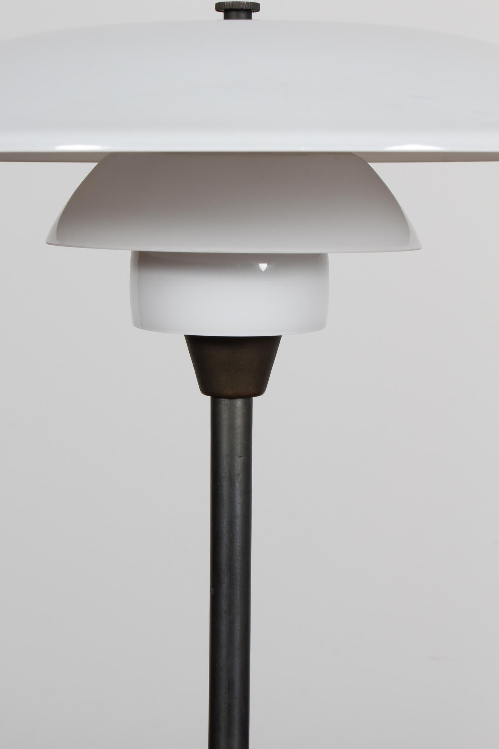 Début du 20ème siècle Poul Henningsen 3½/2 Lampe de table 1940'erne en vente