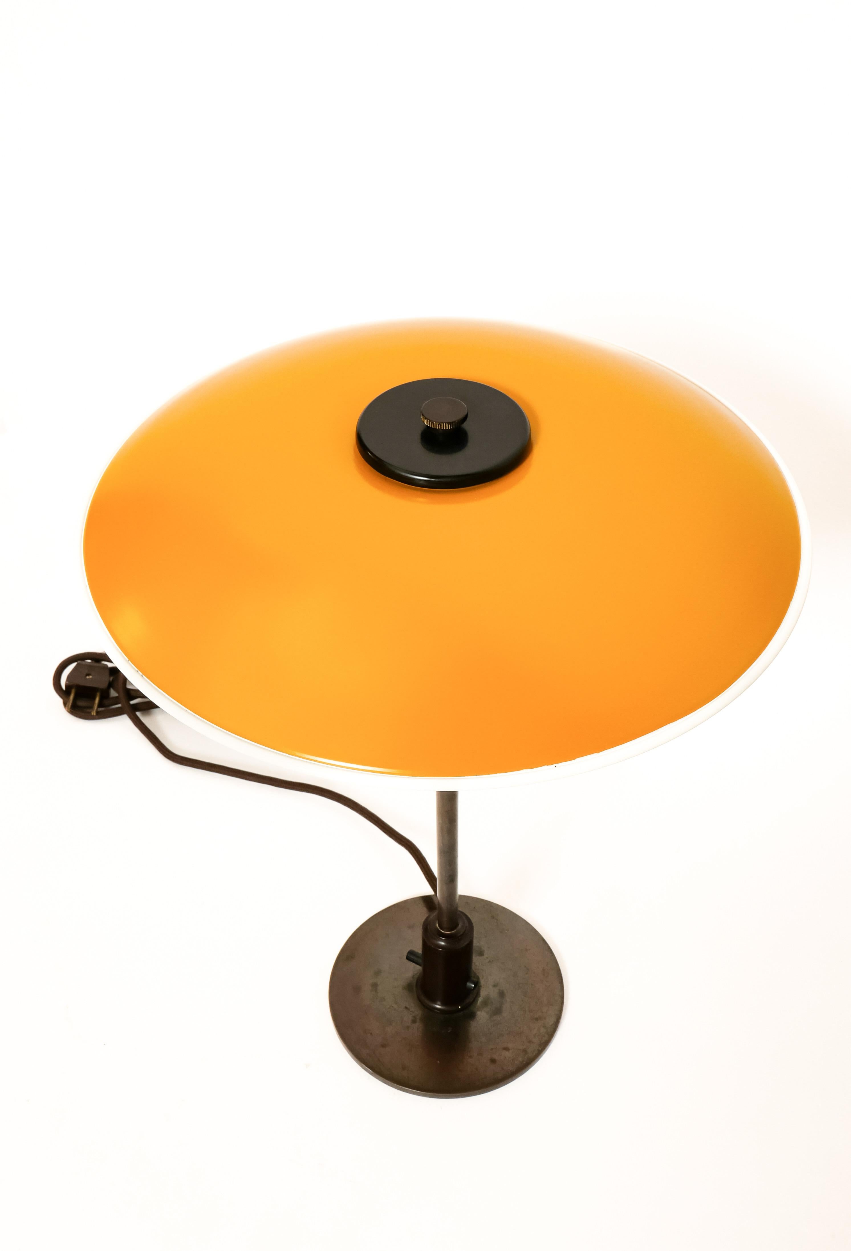 Scandinavian Modern Poul Henningsen 4/3 Table Lamp 1940s For Sale