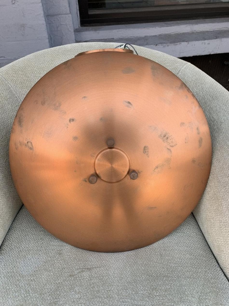 The piece comes in the original box, never installed. Developing a patina.

Measurements:

19 deep x 11 high x 18 shade diameter.

ph 3-2.5 wall sconce

Design Poul Henningsen, 1966.

Copper-plated, brushed or black powder coated. Made in