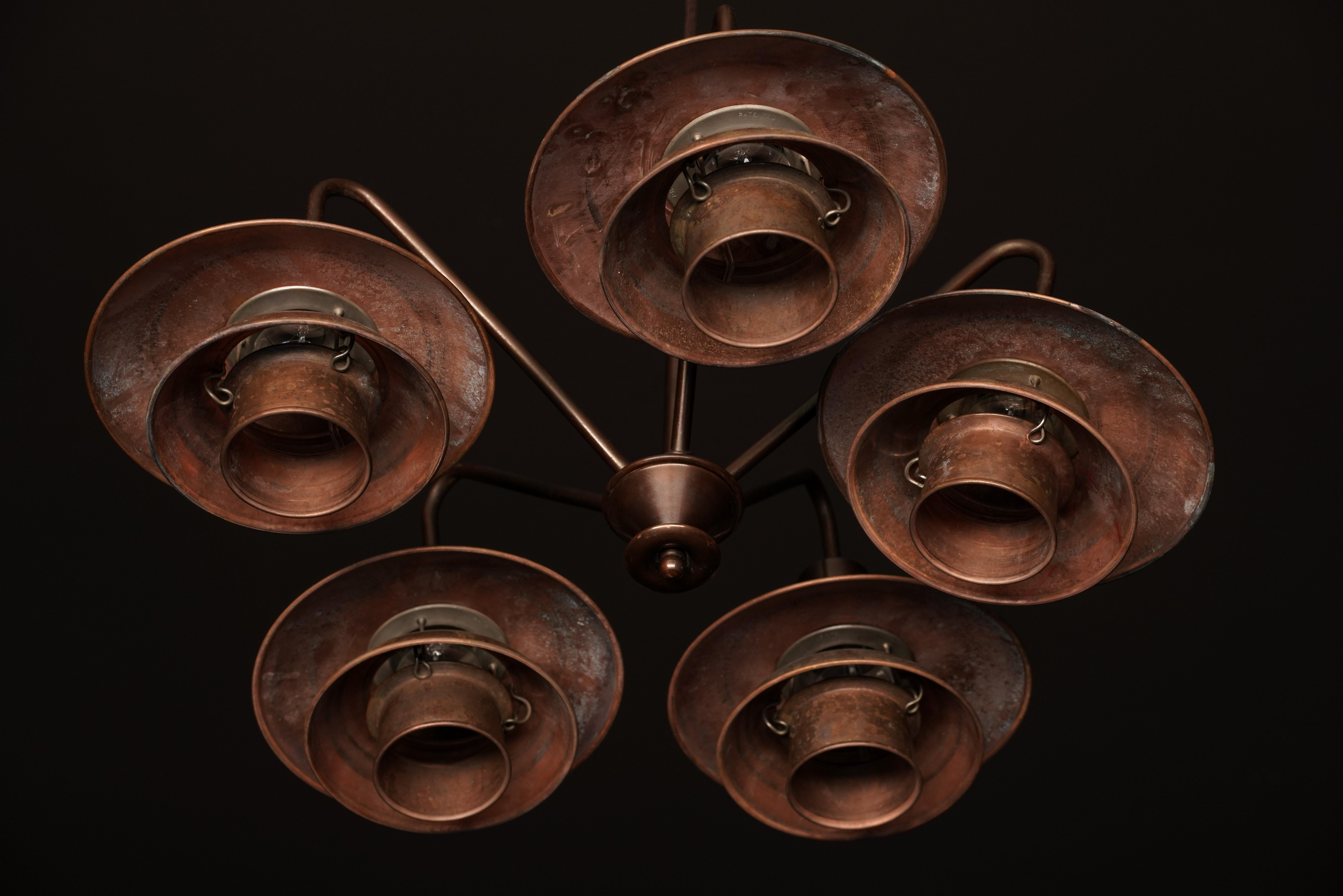 Poul Henningsen - Pendentif à 5 bras Bon état - En vente à Los Angeles, CA