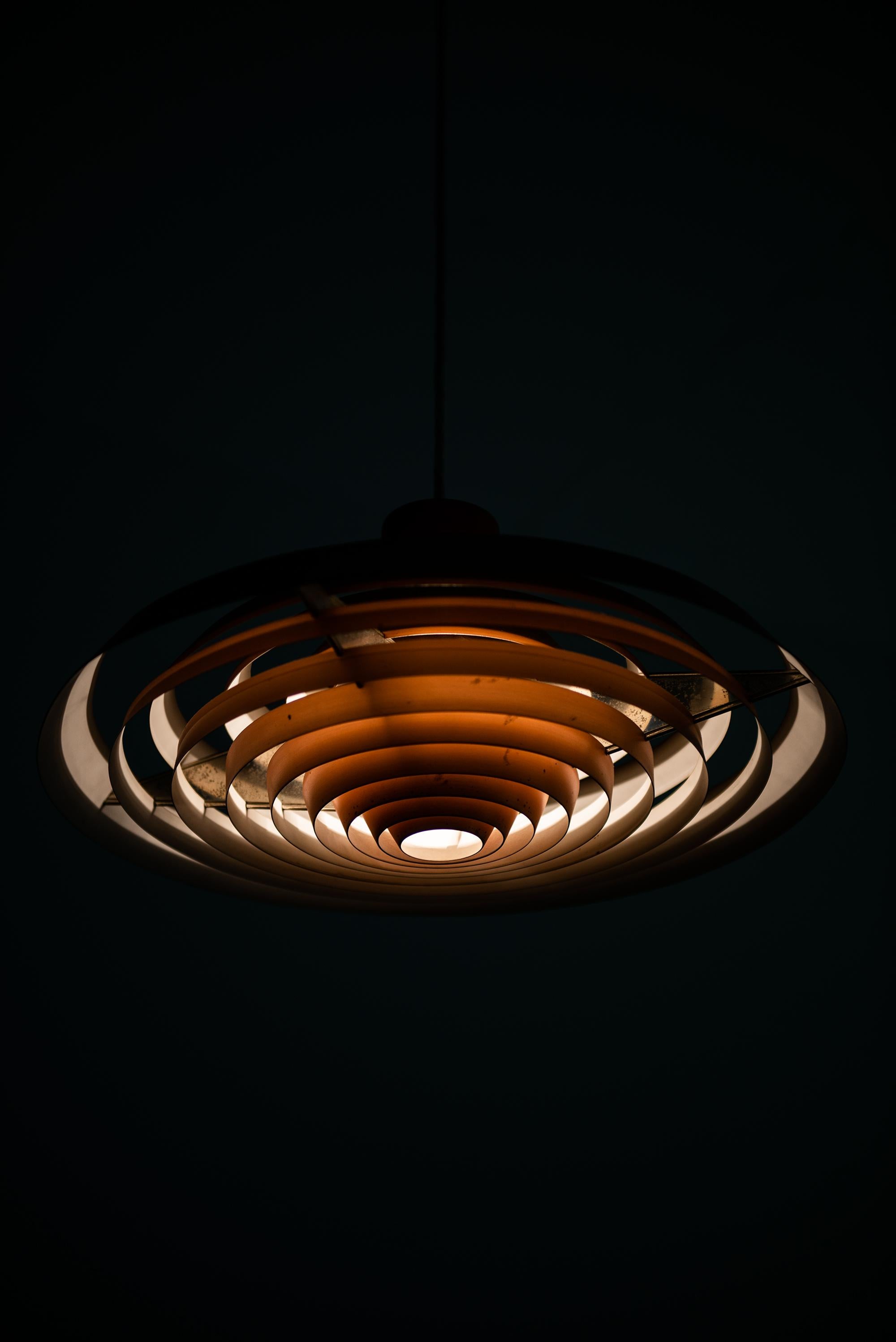 Mid-20th Century Poul Henningsen Ceiling Lamp Langelinie in Copper by Louis Poulsen in Denmark