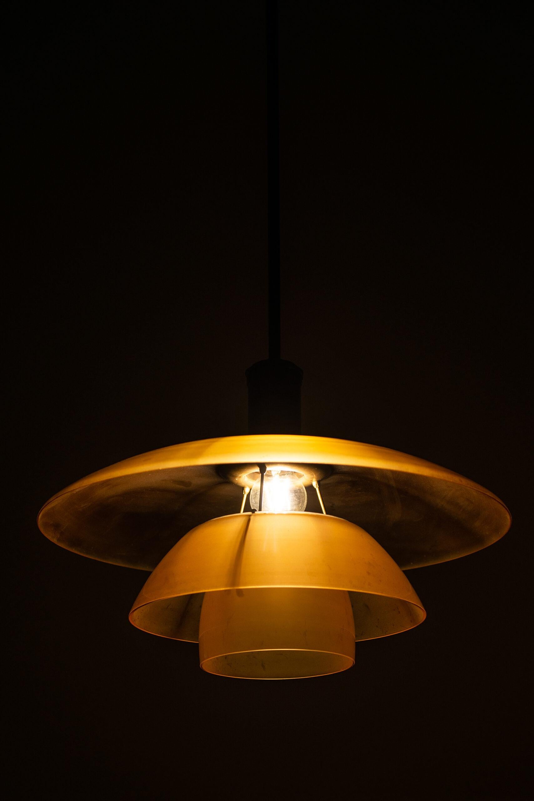 Poul Henningsen Ceiling Lamp PH-5/5 Produced by Louis Poulsen in Denmark 4