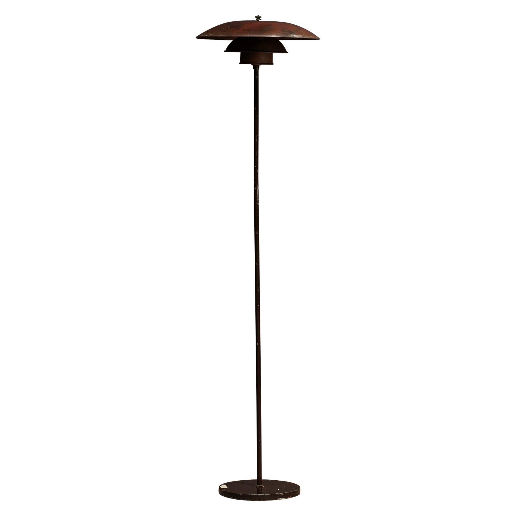 Lampada da terra in rame di Poul Henningsen, modello 4/3 in vendita