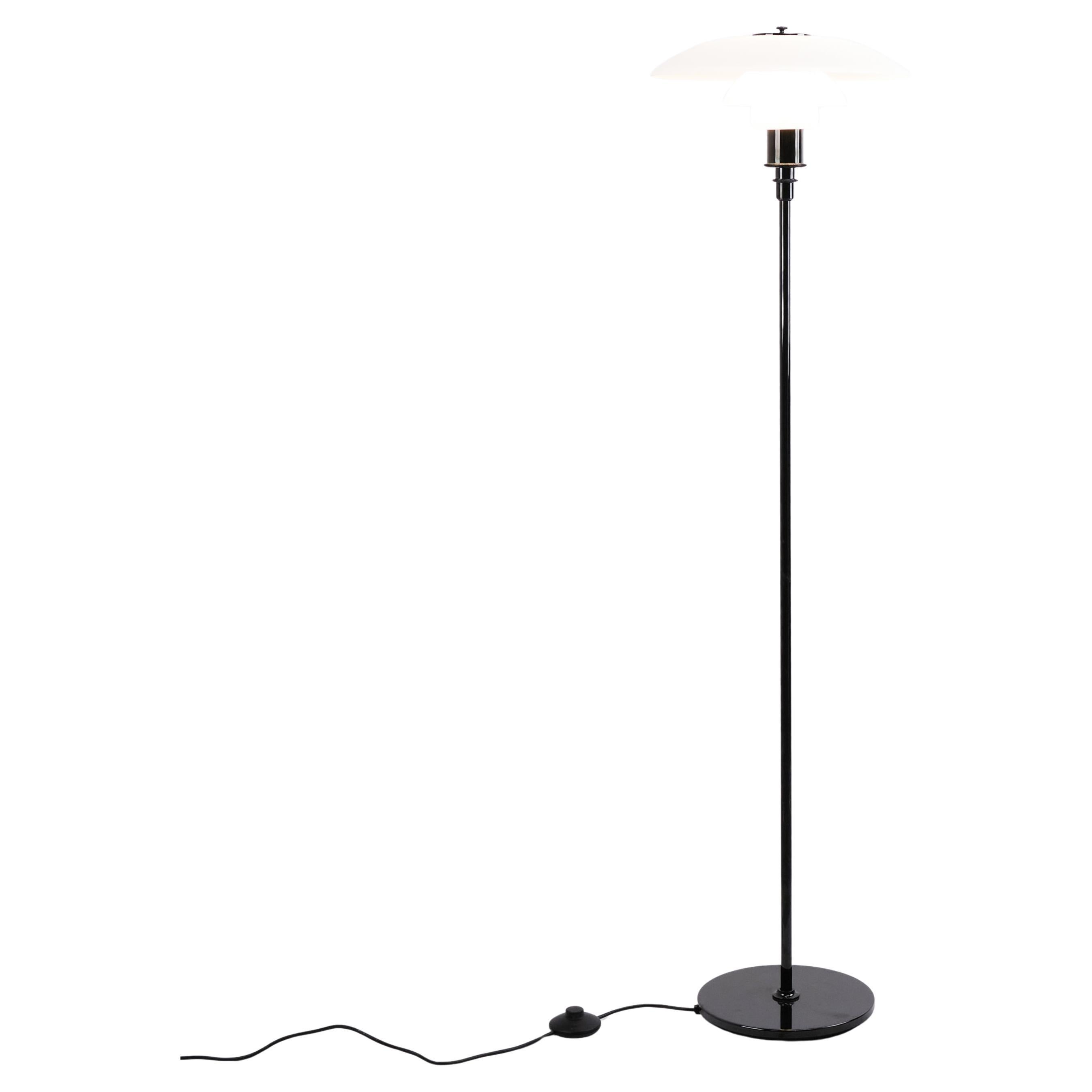 Poul Henningsen Floor Lamp Model PH 3.5/2.5 with Black Frame, Louis Poulsen
