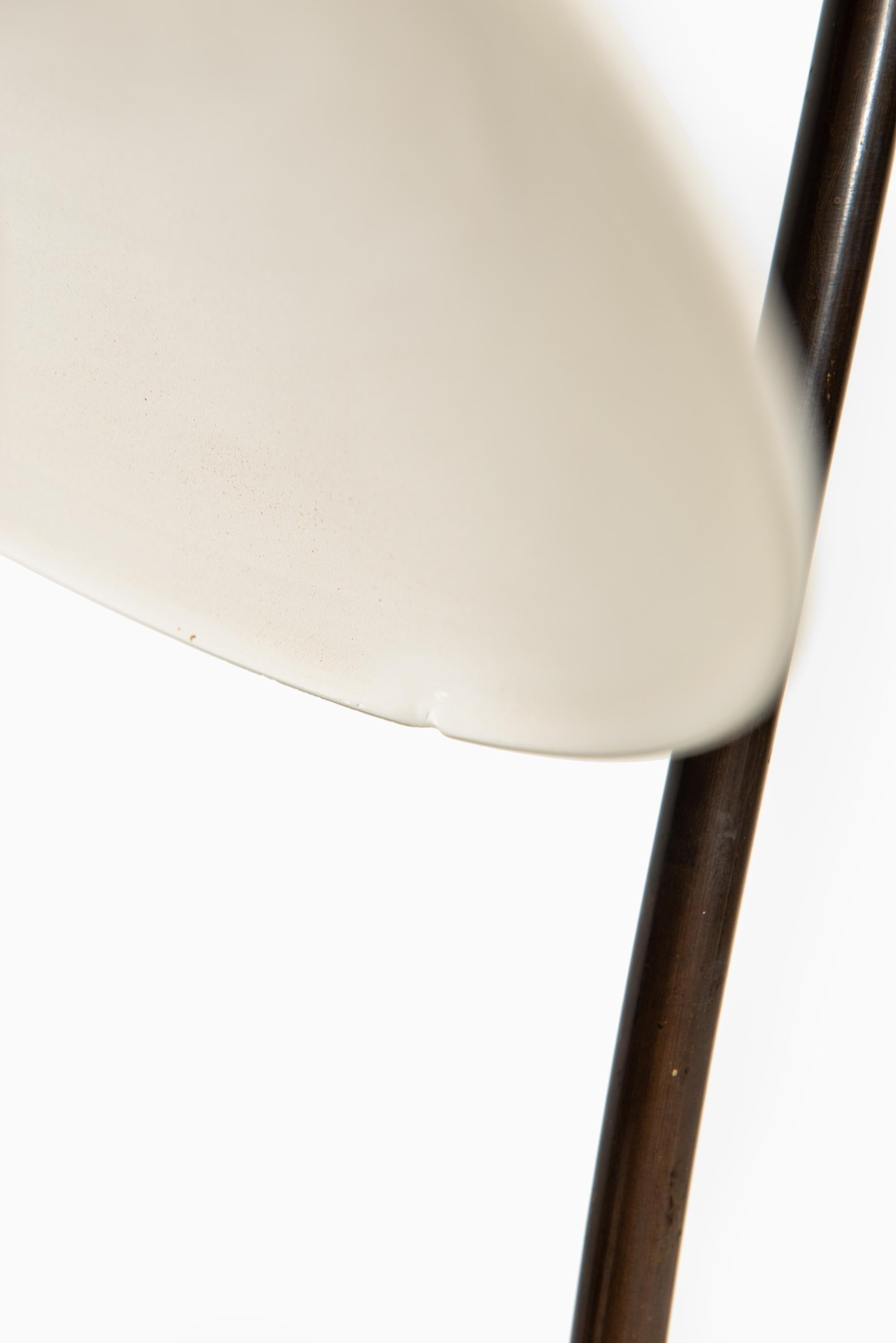 Danish Poul Henningsen Floor Lamp Model Syvtallet by Louis Poulsen in Denmark For Sale