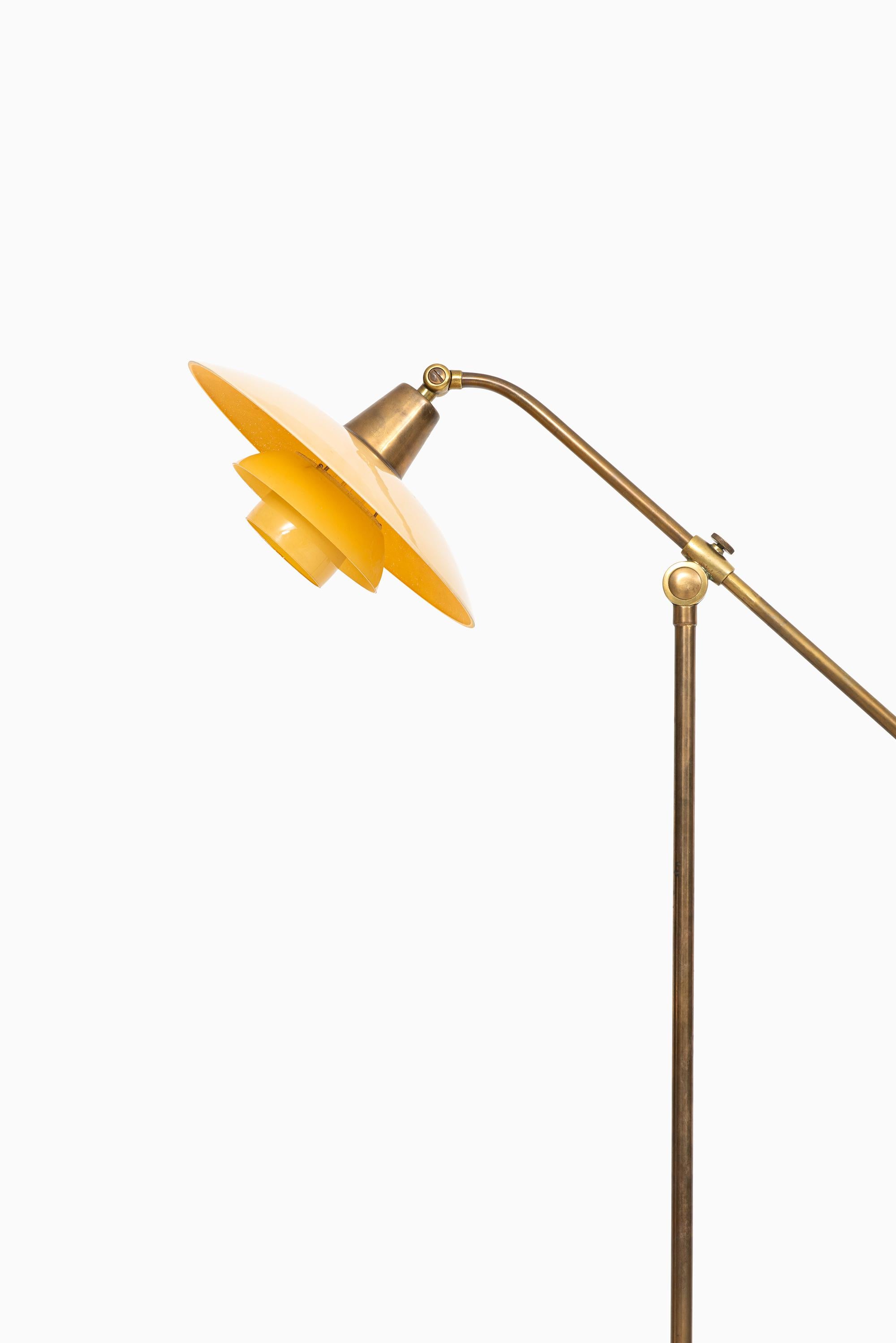 Very rare floor lamp model PH-2/2 ‘Water pump’ designed by Poul Henningsen. Produced by Louis Poulsen in Denmark.