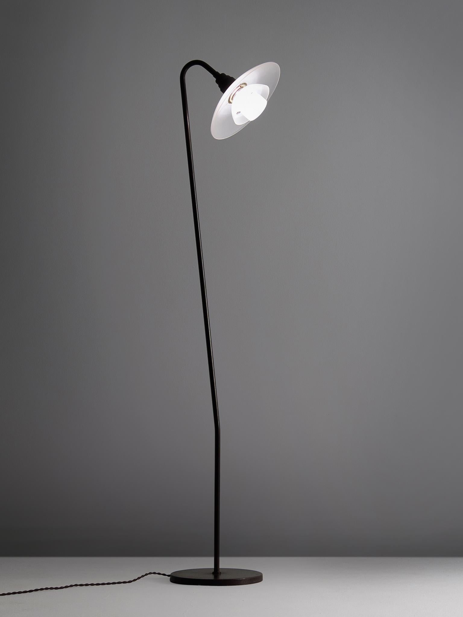 Poul Henningsen for Louis Poulsen, PH-7 floor lamp, metal, glass, Denmark 1933

Wonderful example of standing lamps from superb Danish quality. This example, also named 'PH-7' or the 'Standard lamp' was designed by Poul Henningsen in 1933, and