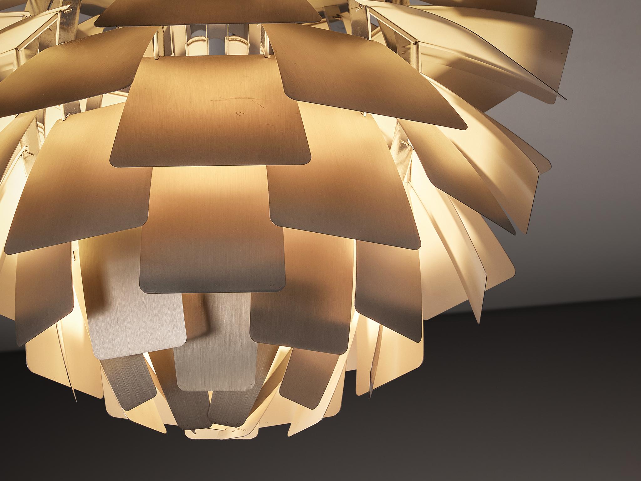 Scandinavo moderno Poul Henningsen per Louis Poulsen Ciondolo 'PH Artichoke' in acciaio inossidabile in vendita