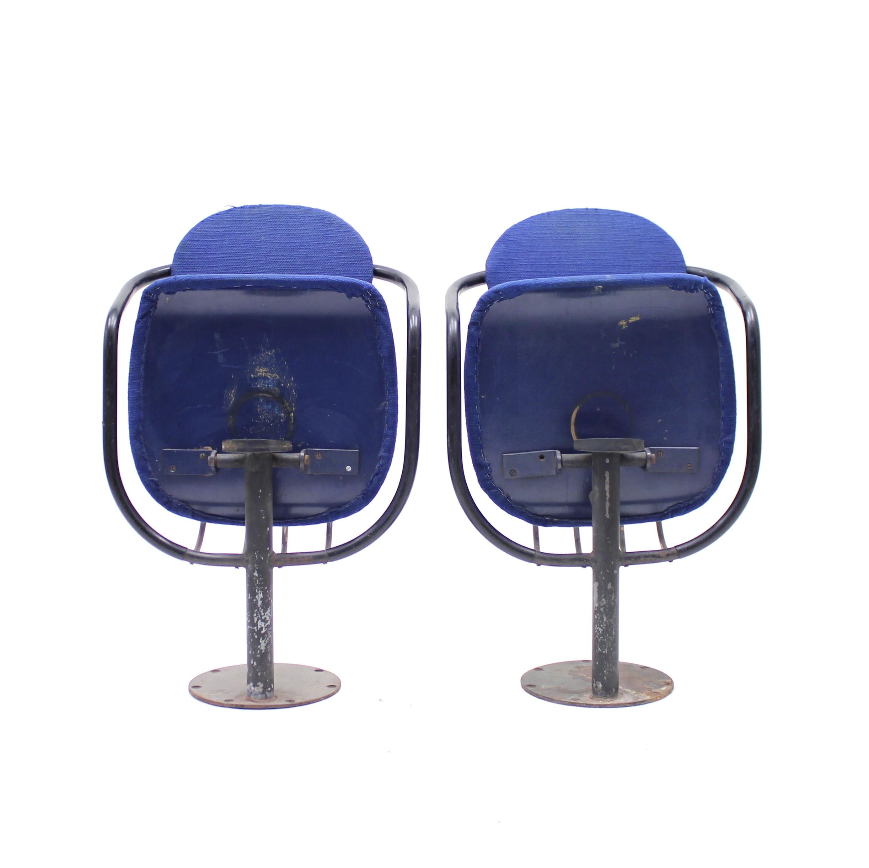 Poul Henningsen, Pair of Foldable Theatre Chairs for the Betty Nansen Theatre, 1 In Fair Condition For Sale In Uppsala, SE