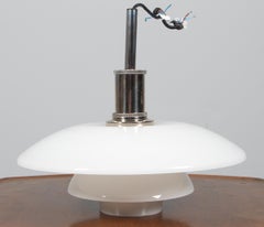 Lámpara colgante Poul Henningsen de Louis Poulsen, cristal opalino