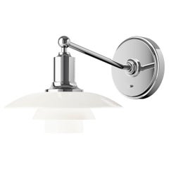 Lampada da parete in vetro opalino e cromo 'PH 2-1' di Poul Henningsen per Louis Poulsen
