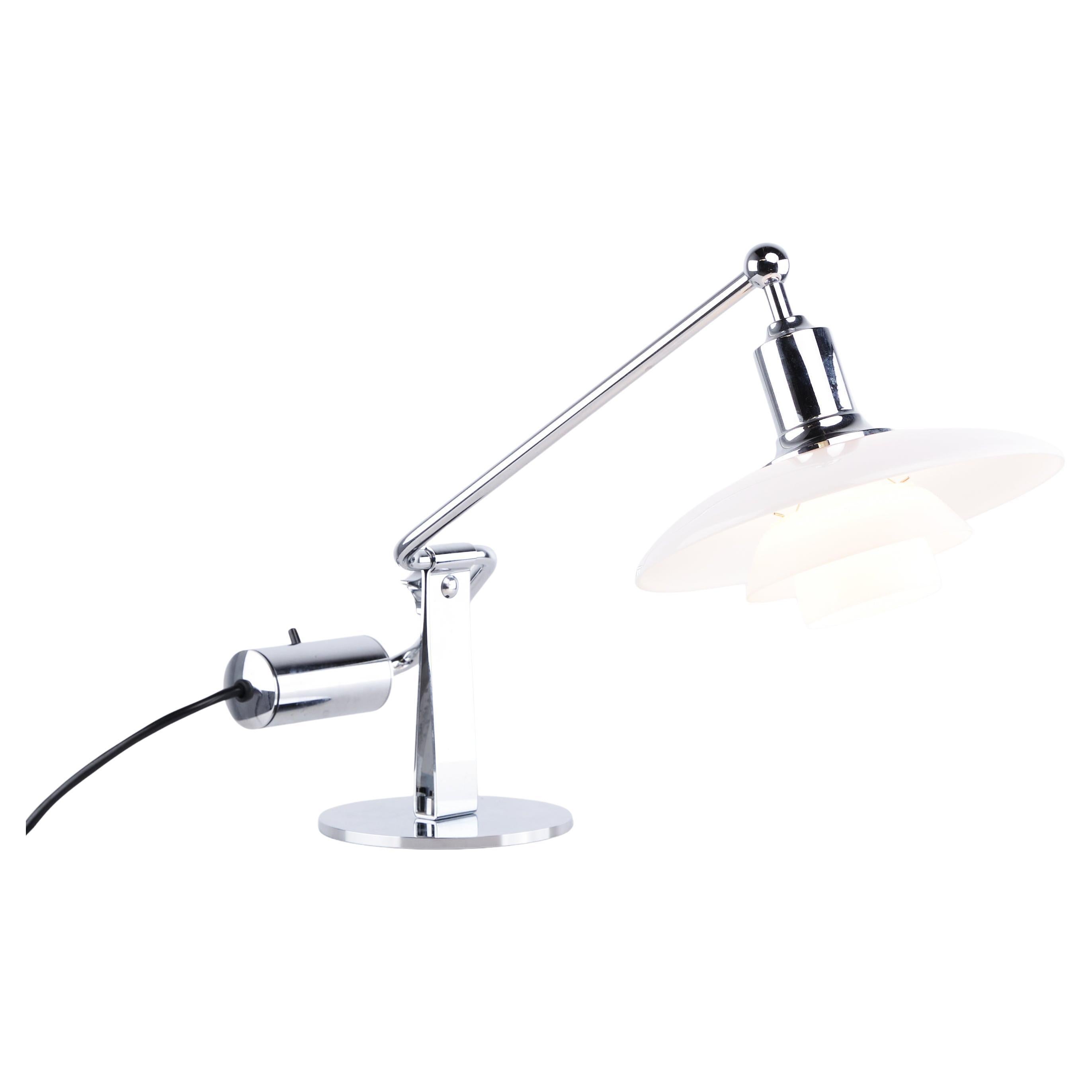 Poul Henningsen PH 2/1 Piano/Lámpara basculante, Sobremesa de cristal opal blanco