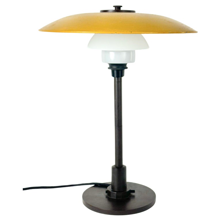 Poul Henningsen "PH 3 1/2 Vintage Isolation Table Lamp for Louis Poulsen  For Sale at 1stDibs