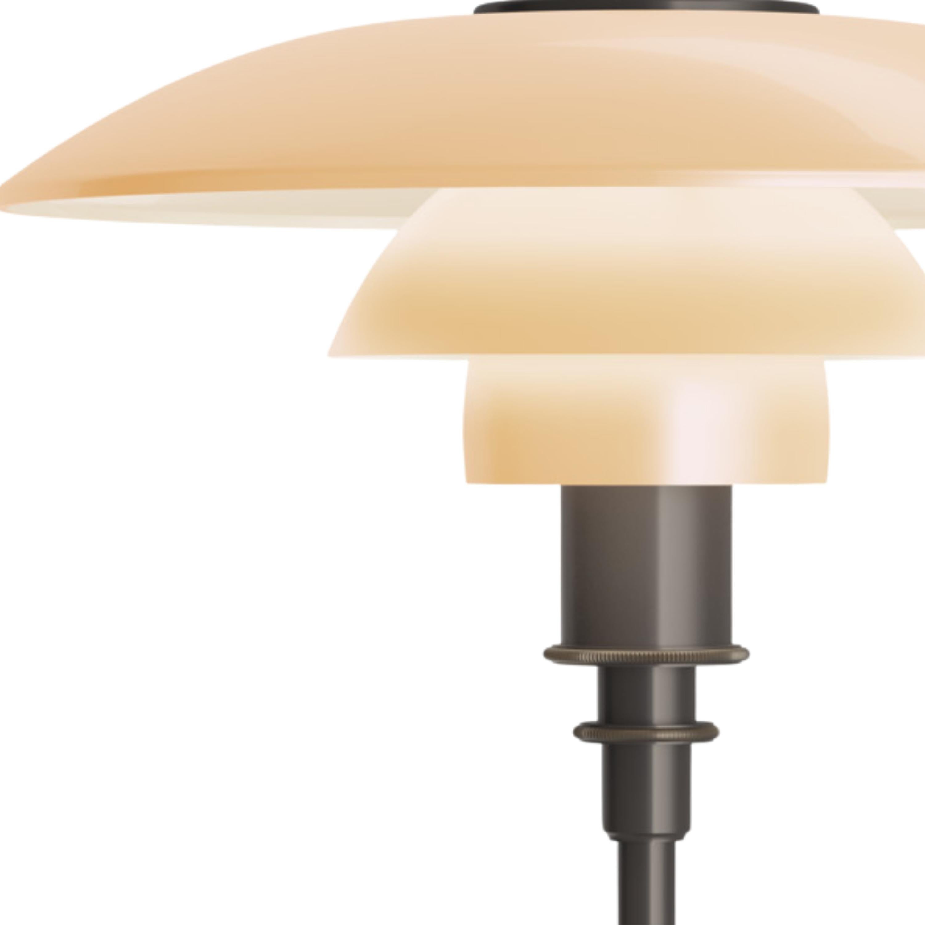 Danois Poul Henningsen 'PH 3/2' Lampe de table en verre opale et terre cuite, édition limitée en vente