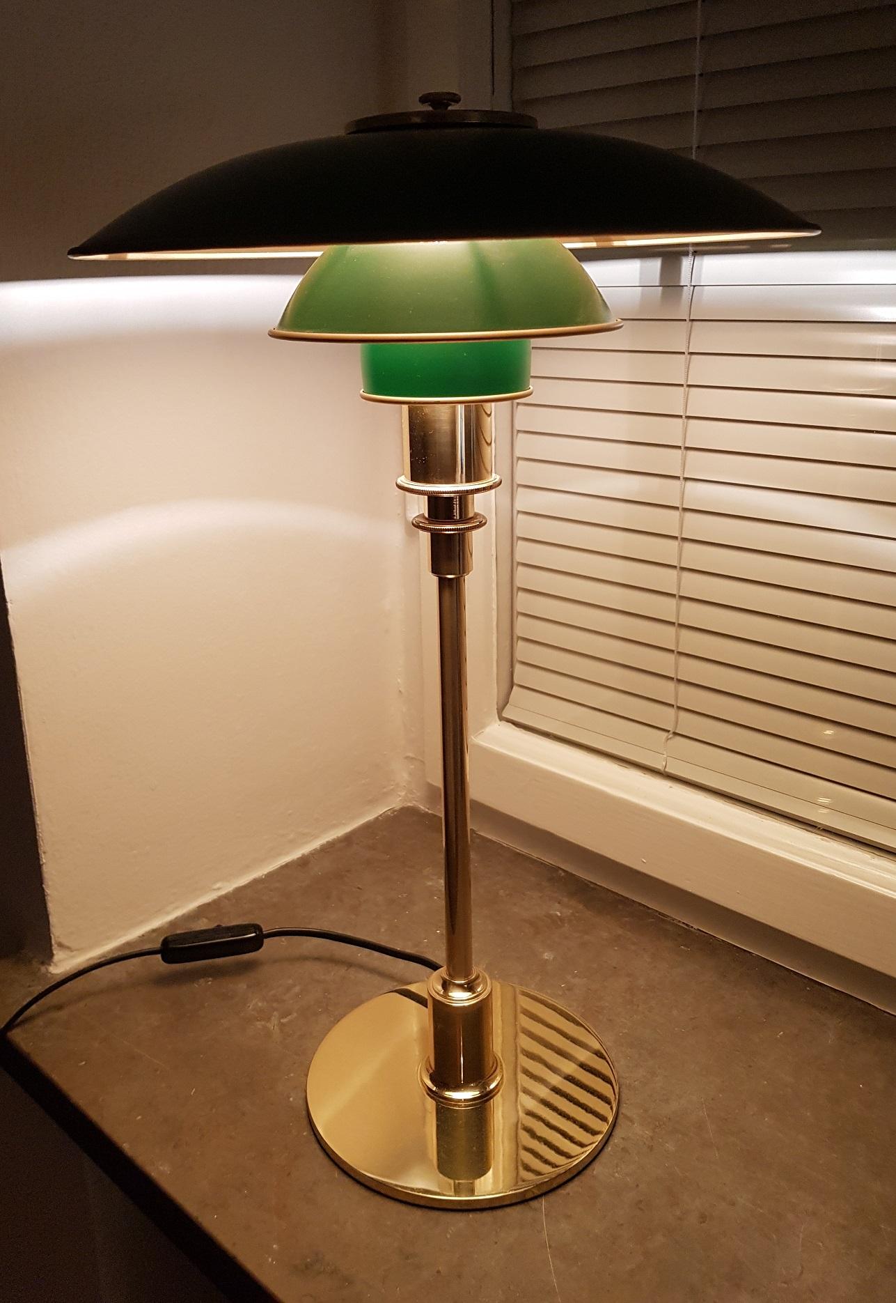 Poul Henningsen PH 3/2 Table Lamp Brass Anniversary Edition for Louis Poulsen In Good Condition In Limhamn, SE