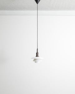 Poul Henningsen "PH-3/3" Lámpara colgante de latón y cristal de Louis Poulsen, años 20
