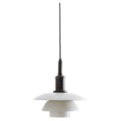 Poul Henningsen "PH-3/3" Lámpara colgante de latón y cristal de Louis Poulsen, años 20