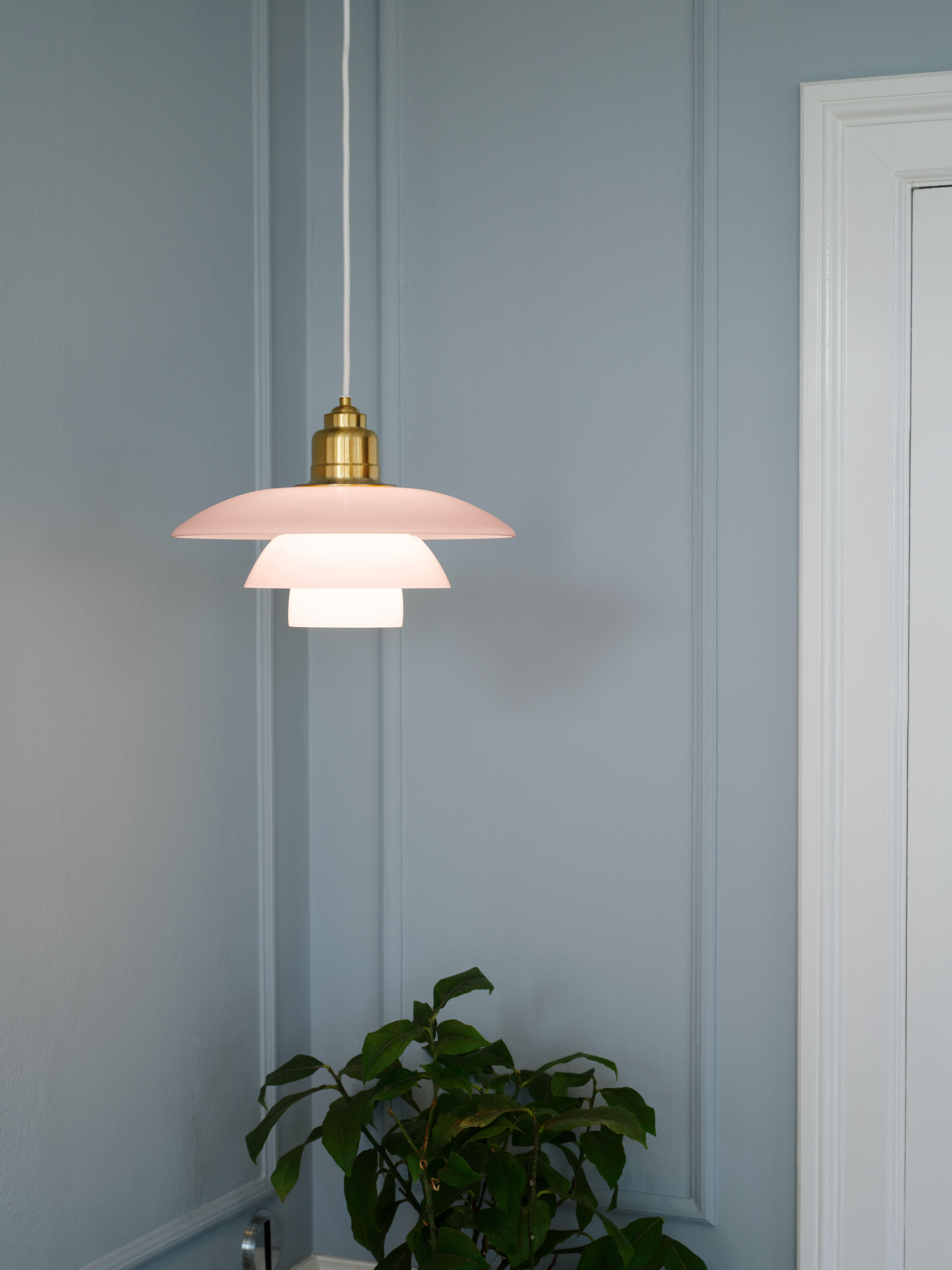 Poul Henningsen PH 3½-3 Pale Rose Glass Pendant for Louis Poulsen

The PH 3½-3 Glass Pendant is one of many advanced projects undertaken by Poul Henningsen in the development of his world-famous three-shade system from 1926. This special edition