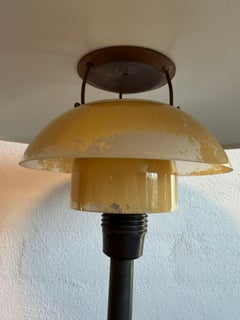 Poul Henningsen PH 3.5/2 Table Lamp with Bakelite and Patinated Brass, Denmark