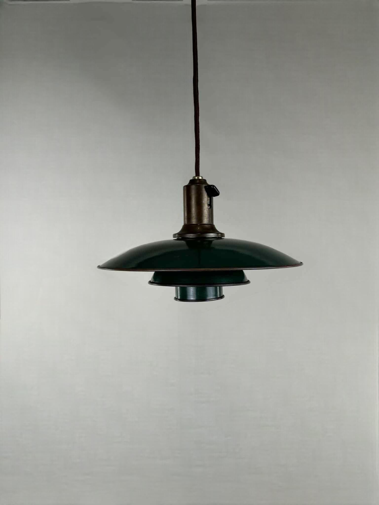Poul Henningsen PH 4/3 Pendelleuchte: Grünes Kupfer & Messing, patentiert (Mitte des 20. Jahrhunderts) im Angebot