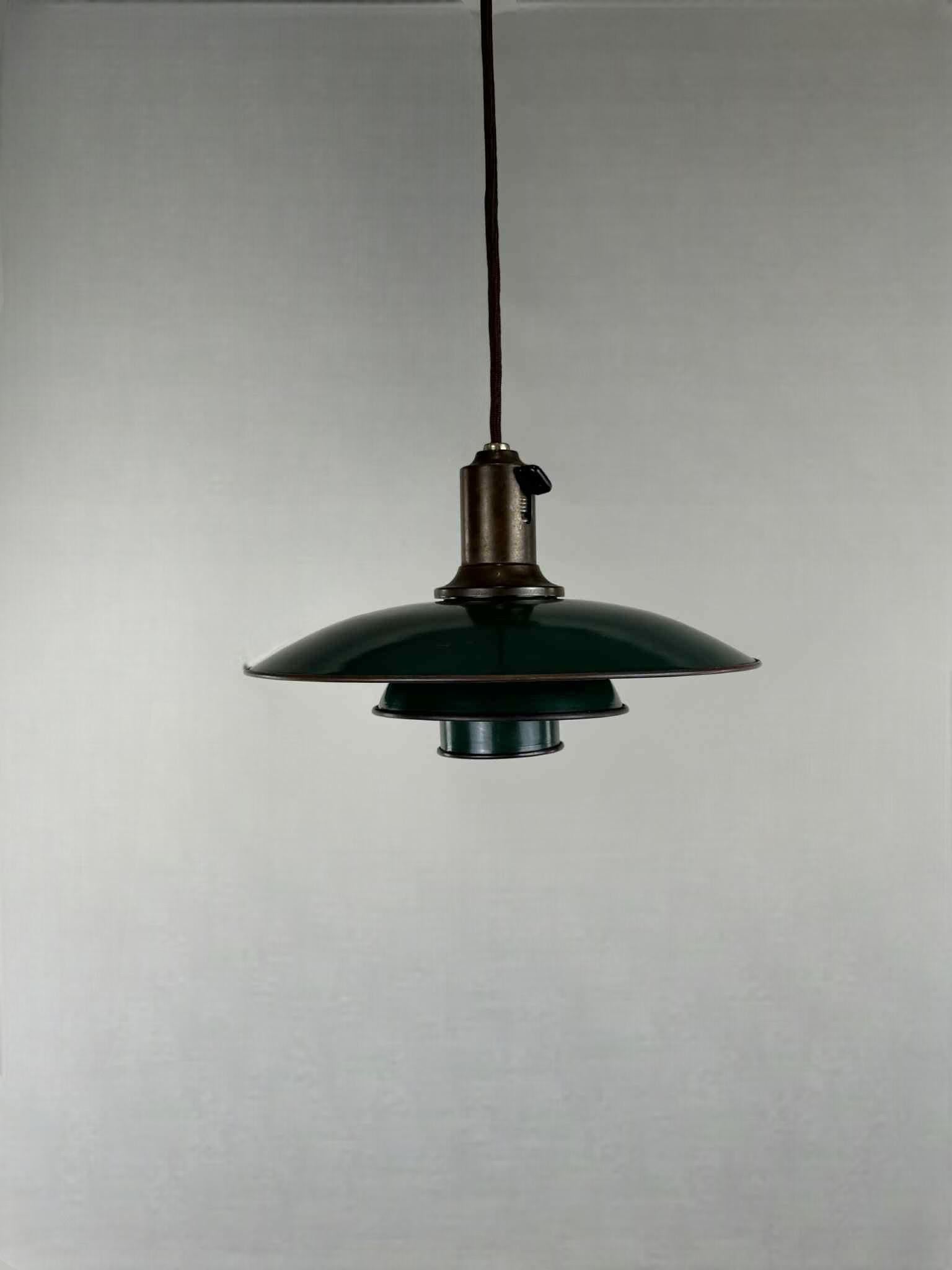 Poul Henningsen PH 4/3 Pendelleuchte: Grünes Kupfer & Messing, patentiert im Angebot 1