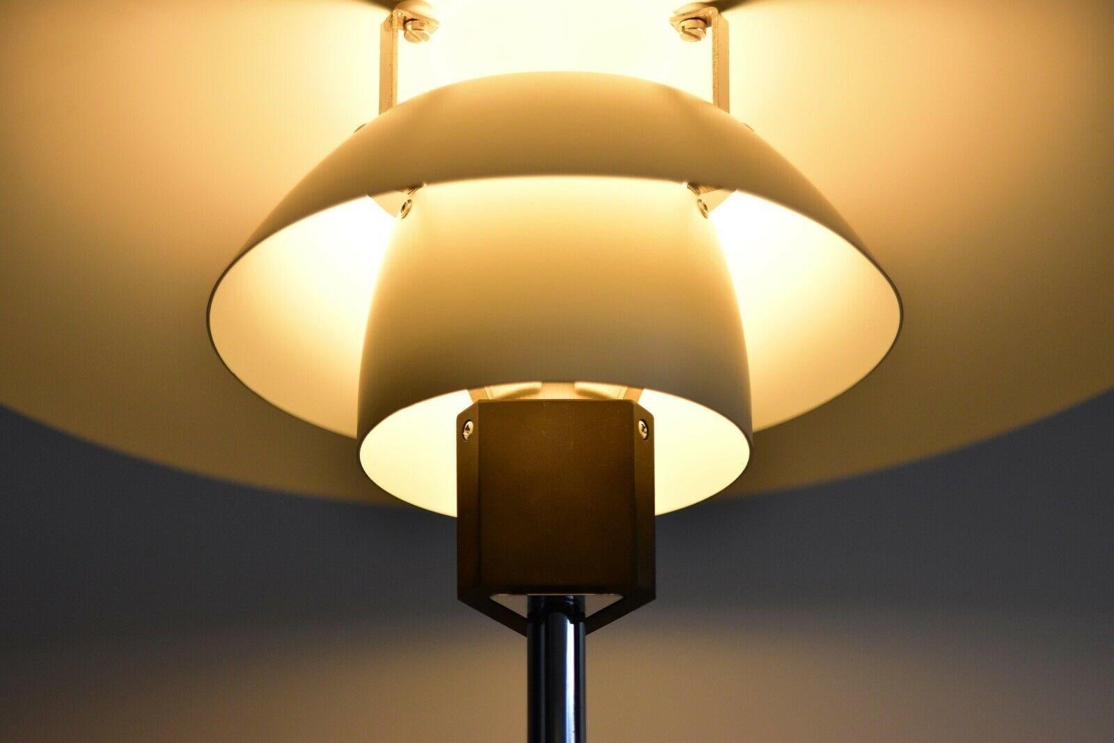 Poul Henningsen PH 4/3 Table Lamp by Louis Poulsen, Denmark 1