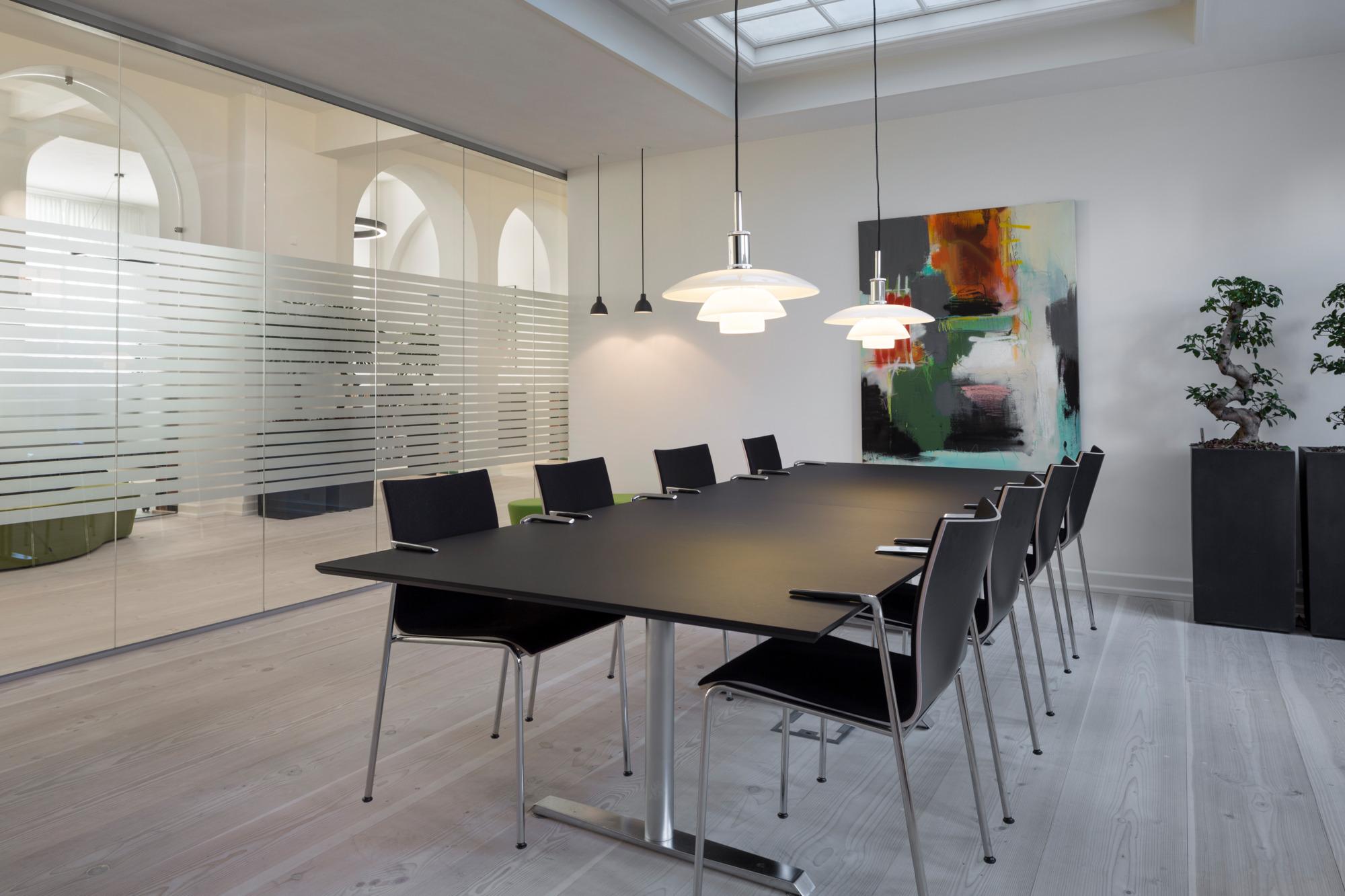 Poul Henningsen Ph 4½-4 Glass Pendant for Louis Poulsen For Sale 4