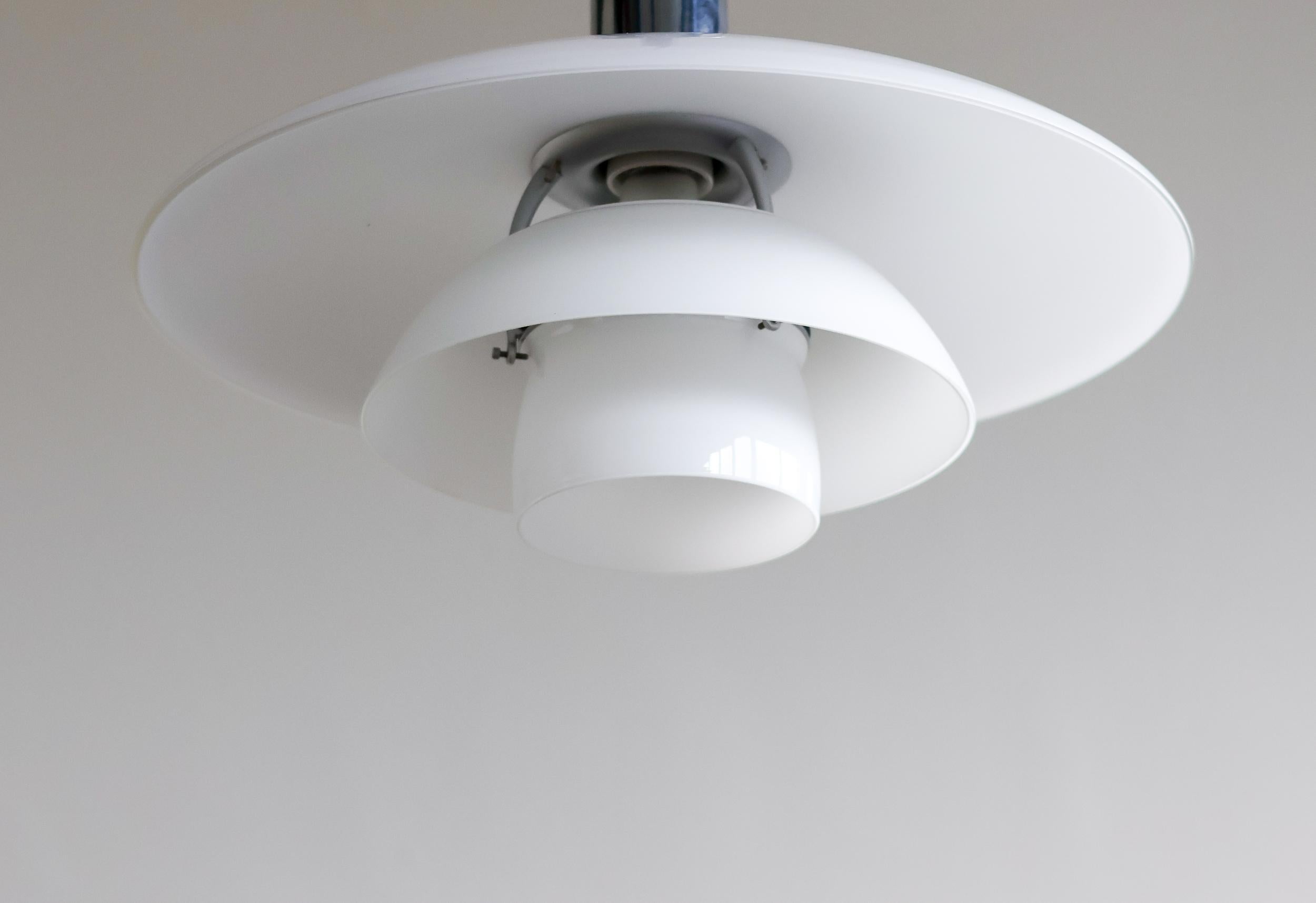 Mid-20th Century Poul Henningsen PH 4½-4 Glass Pendant For Sale