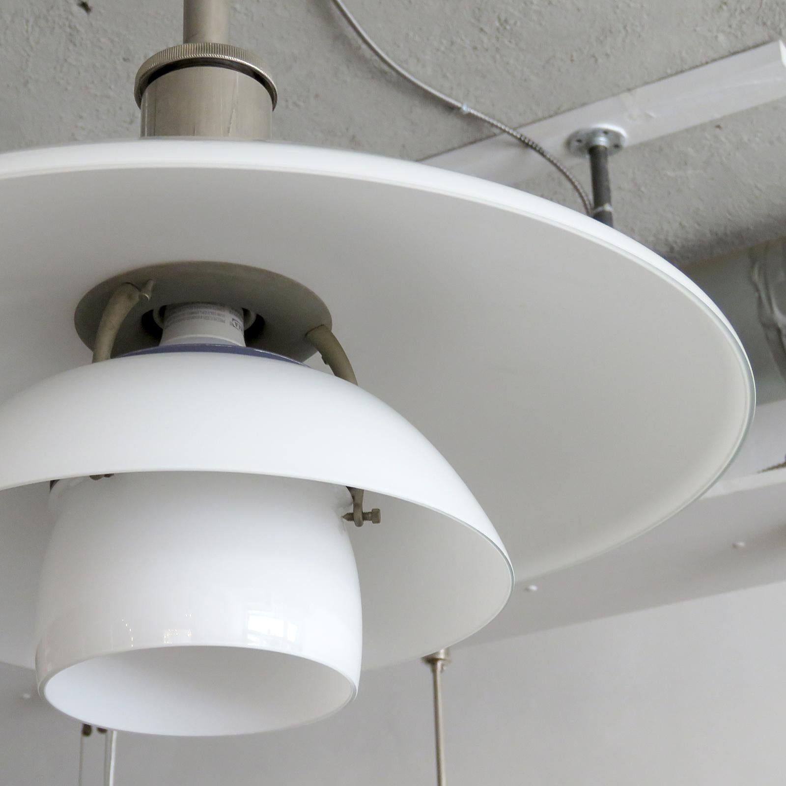 Poul Henningsen, PH 4½/4 Pendant Light In Good Condition In Los Angeles, CA