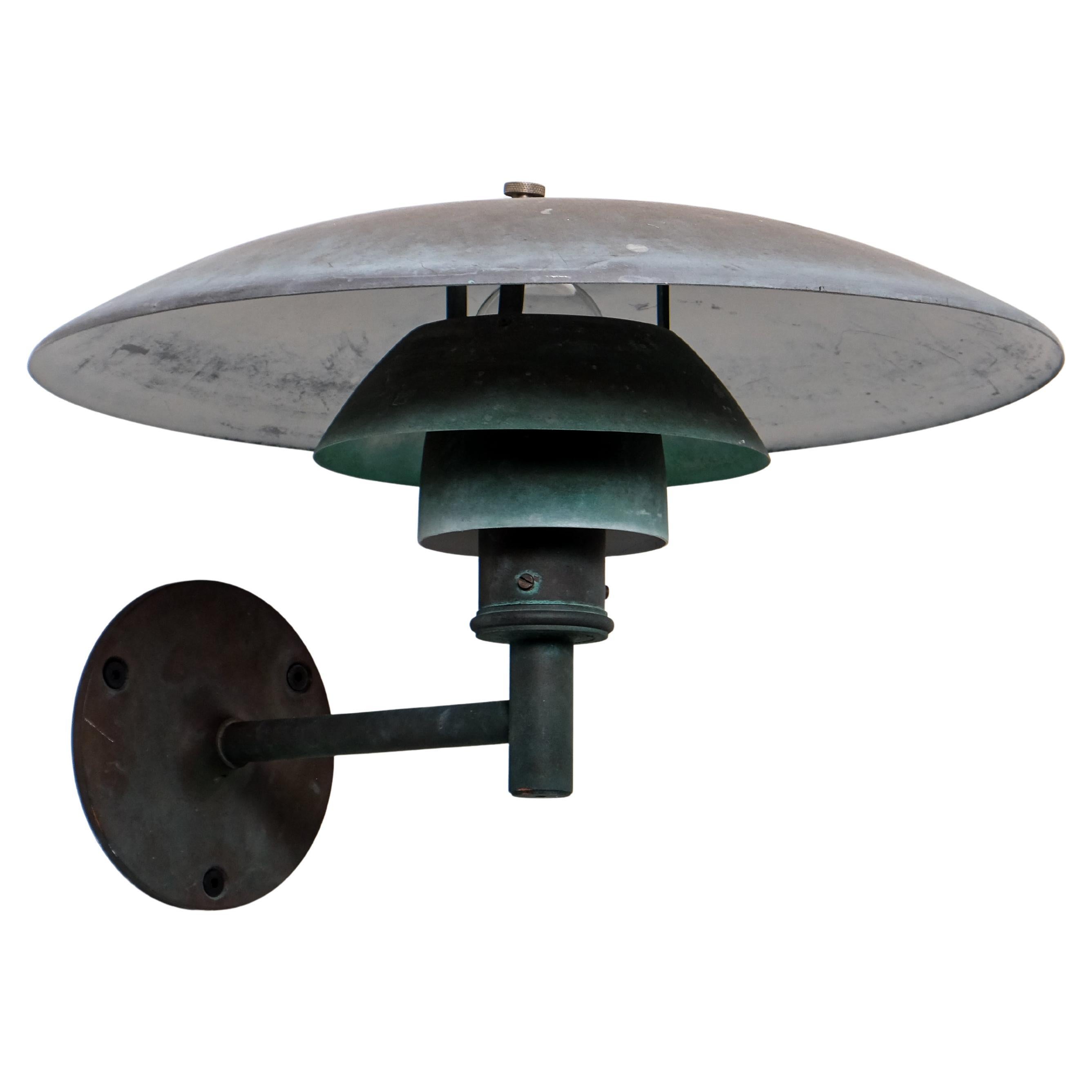 Lampada da parete per esterni in rame "PH 4.5" di Poul Henningsen, anni 
60