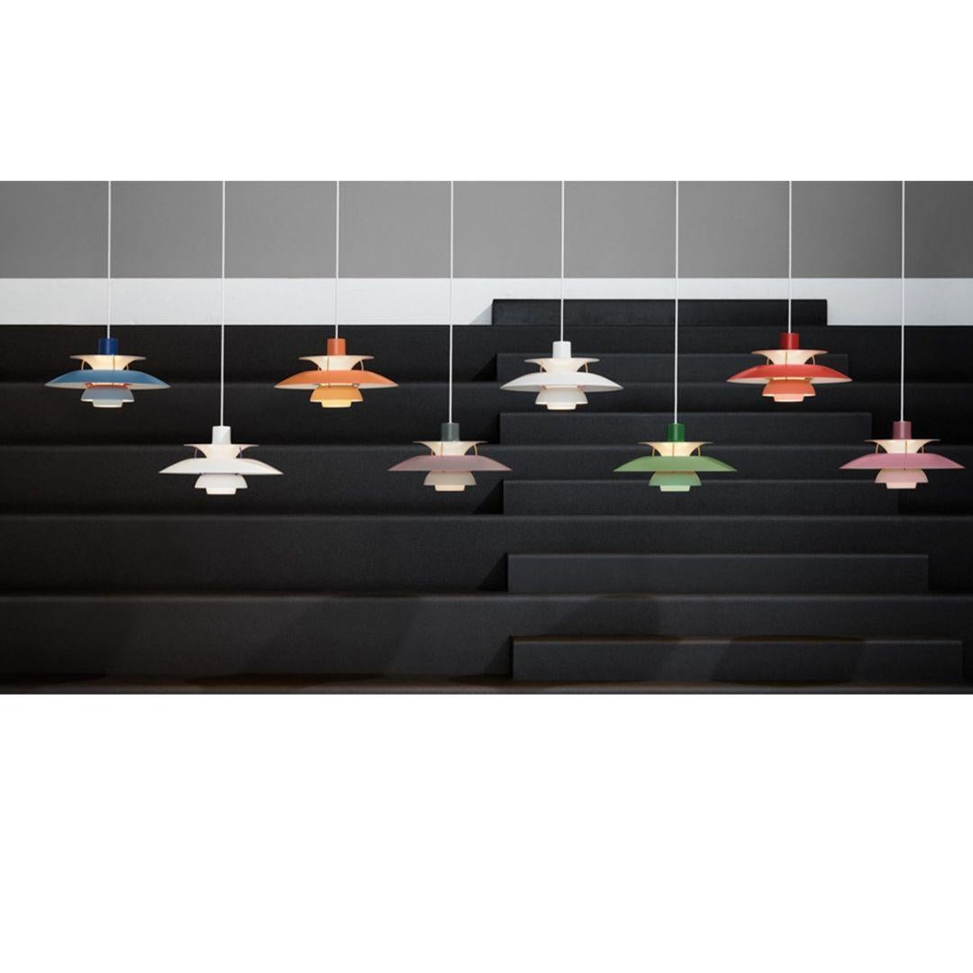 Pendentif 'PH 5' de Poul Henningsen pour Louis Poulsen en Bourgogne monochrome en vente 4