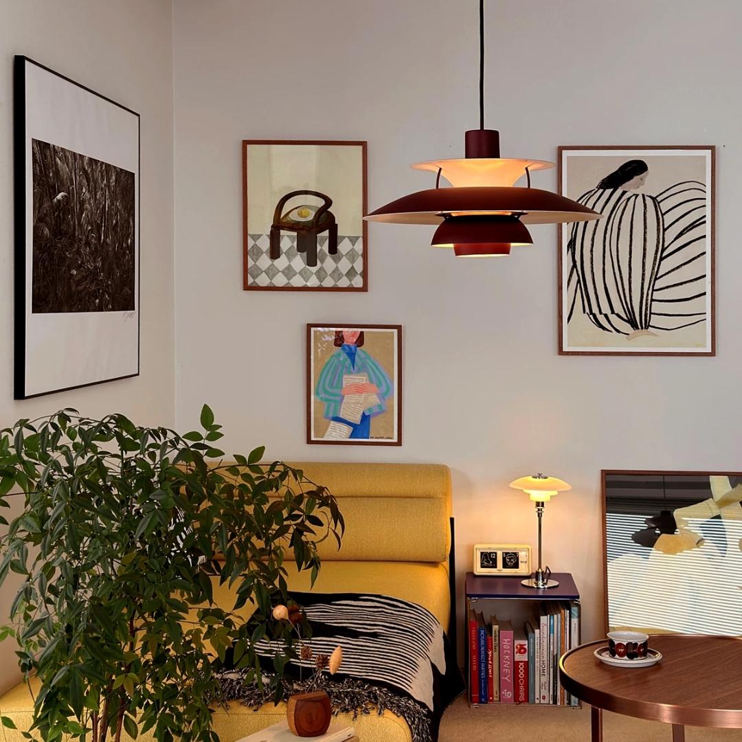 Pendentif 'PH 5' de Poul Henningsen pour Louis Poulsen en Bourgogne monochrome en vente 1