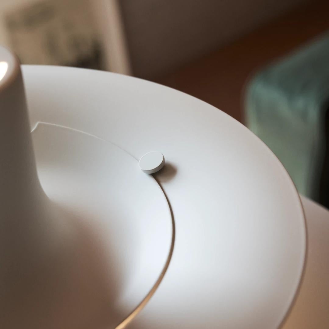 Poul Henningsen 'PH 5' Pendant for Louis Poulsen in Monochrome Pale Pewter For Sale 1