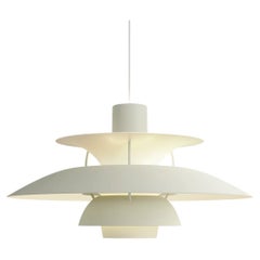 Pendentif 'PH 5' de Poul Henningsen pour Louis Poulsen en étain pâle monochrome