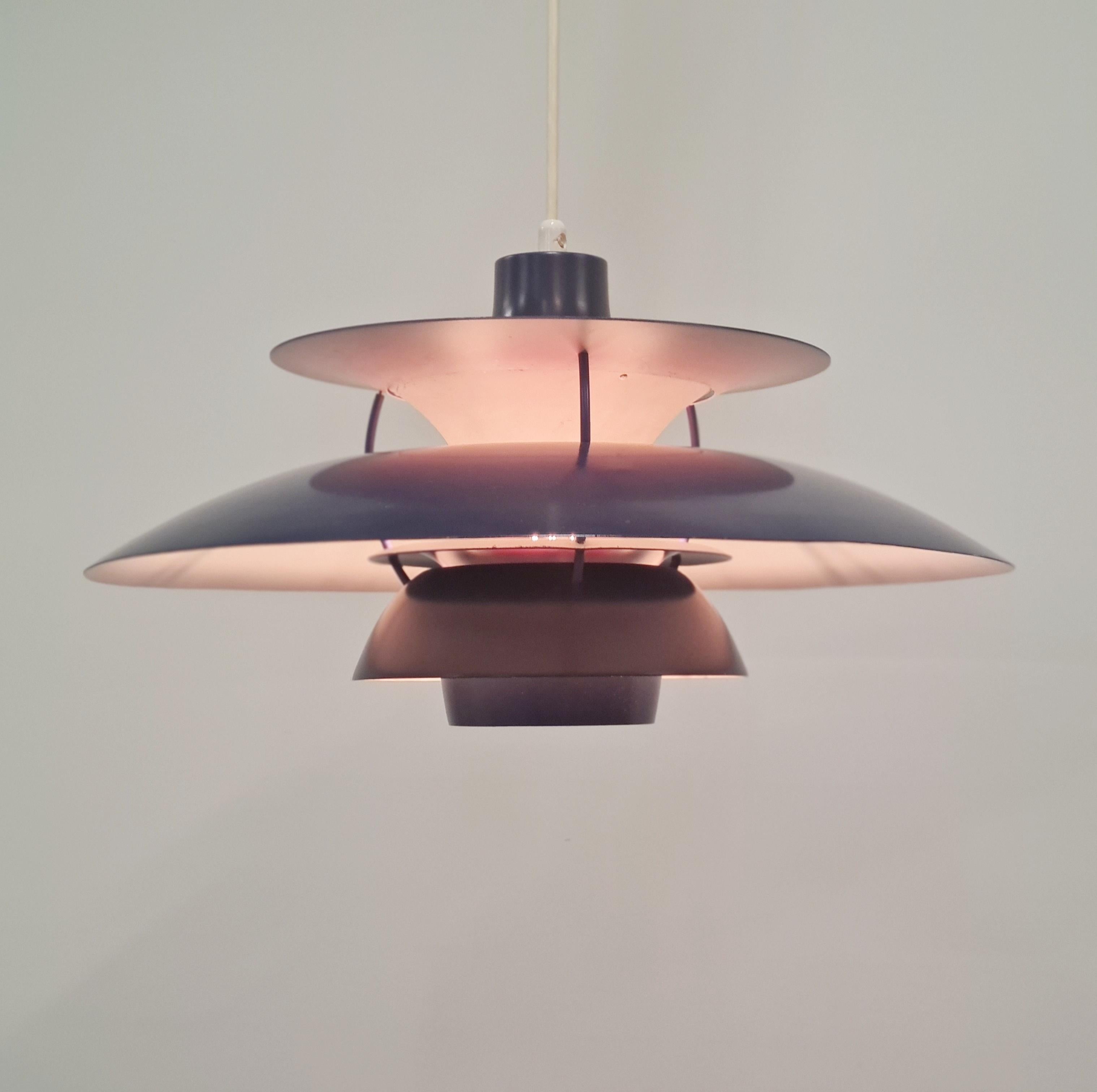 Finnish Poul Henningsen PH 5 Pendant in Dark Blue & Red, Rare Orno Edition, 1960s For Sale