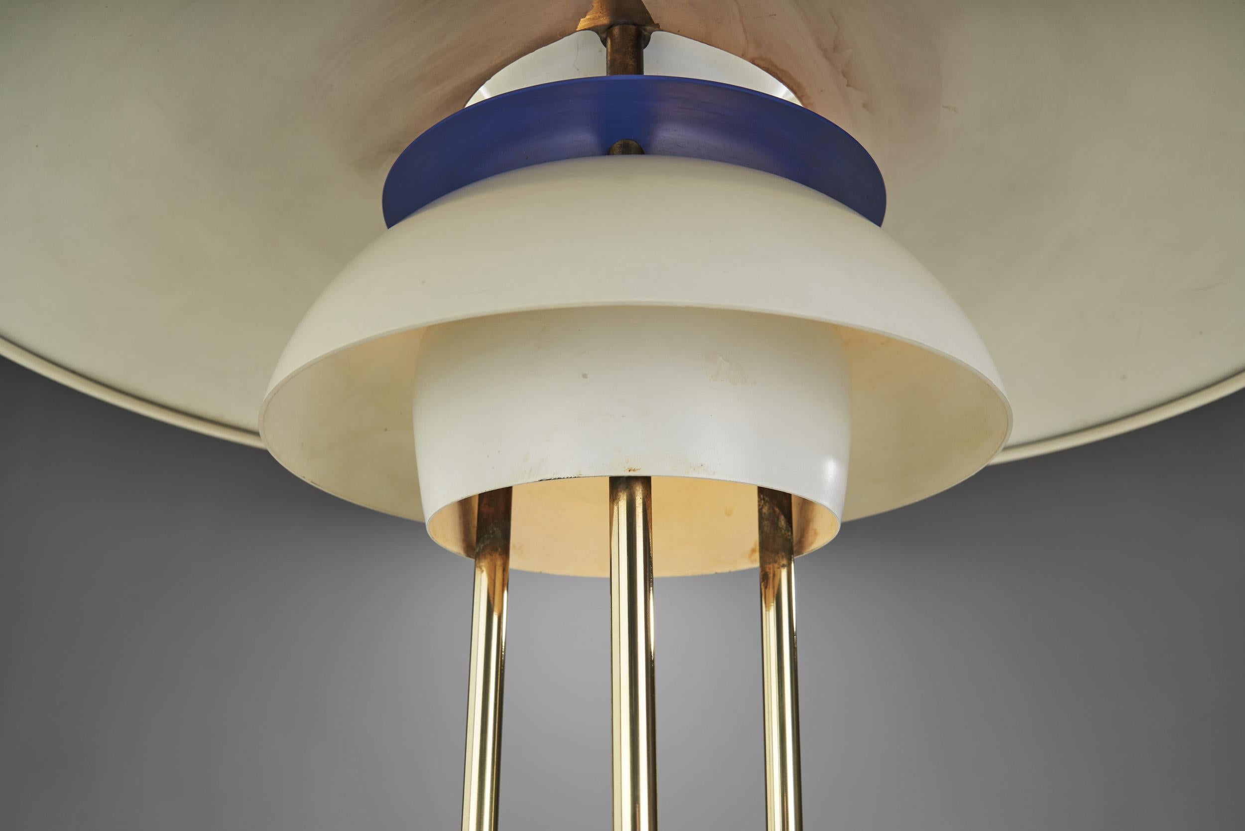 Poul Henningsen “PH-5” Table Lamp for Louis Poulsen, Denmark, 1960s For Sale 4