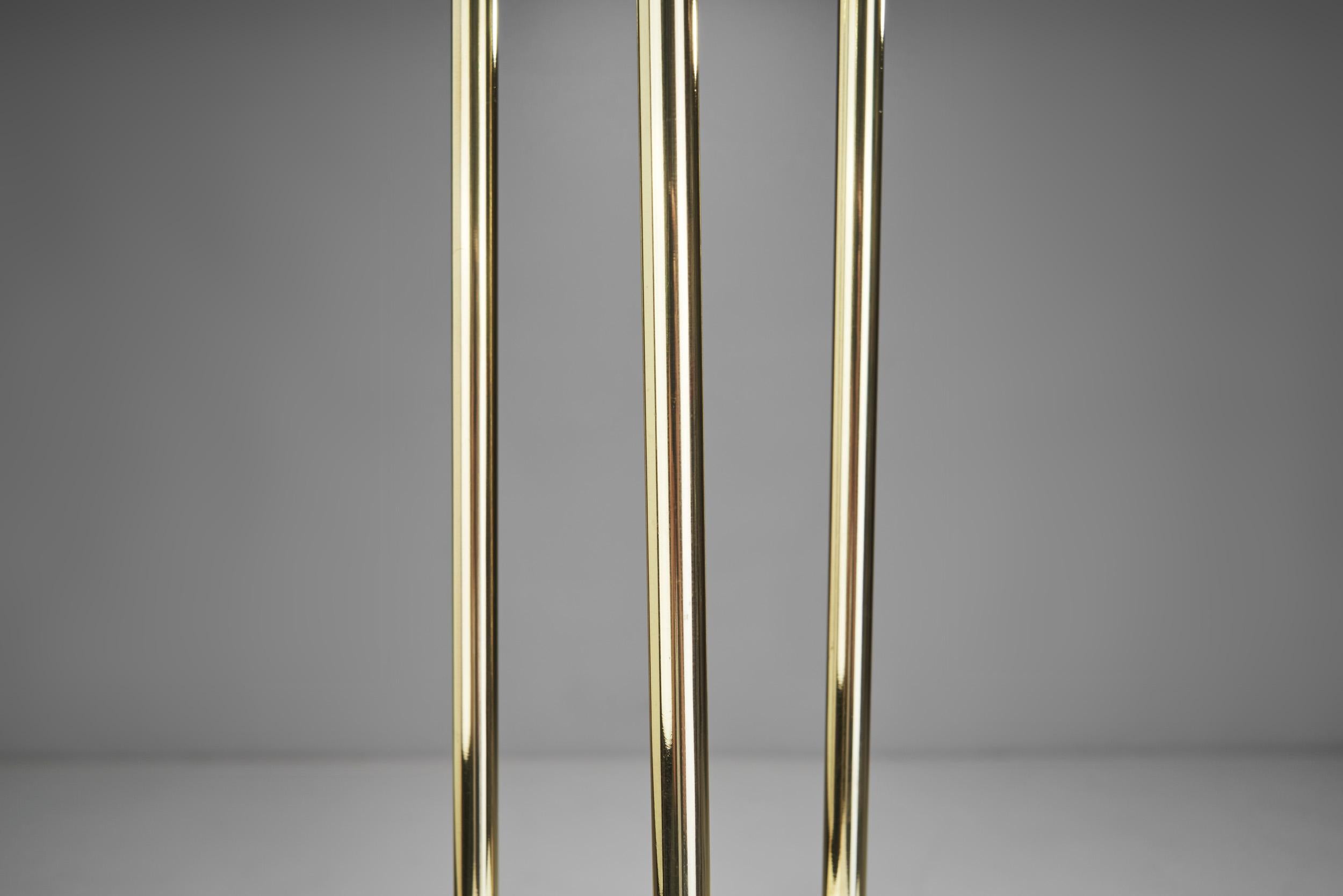 Poul Henningsen “PH-5” Table Lamp for Louis Poulsen, Denmark, 1960s For Sale 5