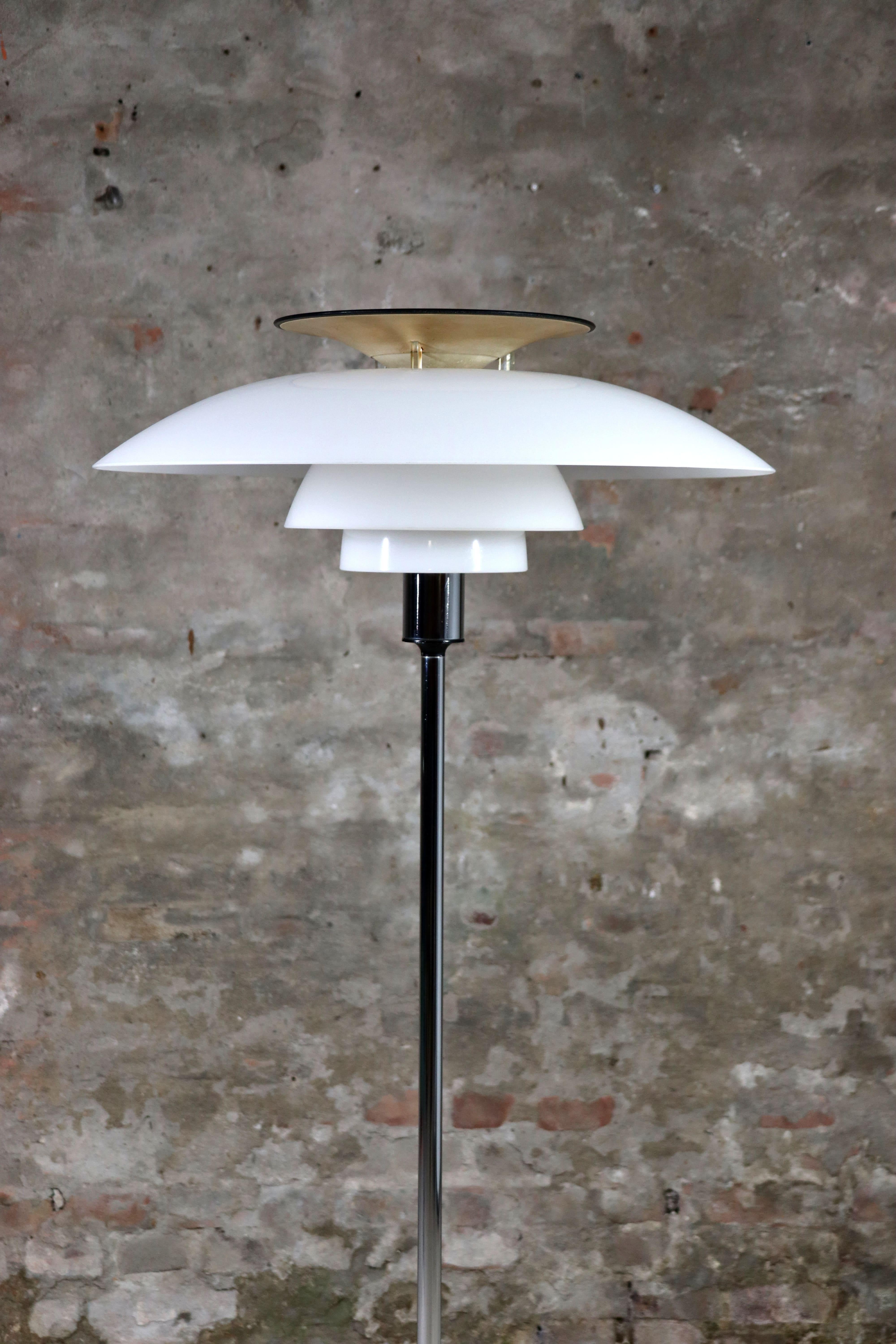 Poul Henningsen – PH 80 – Floor lamp – Louis Poulsen – 1974 For Sale 1