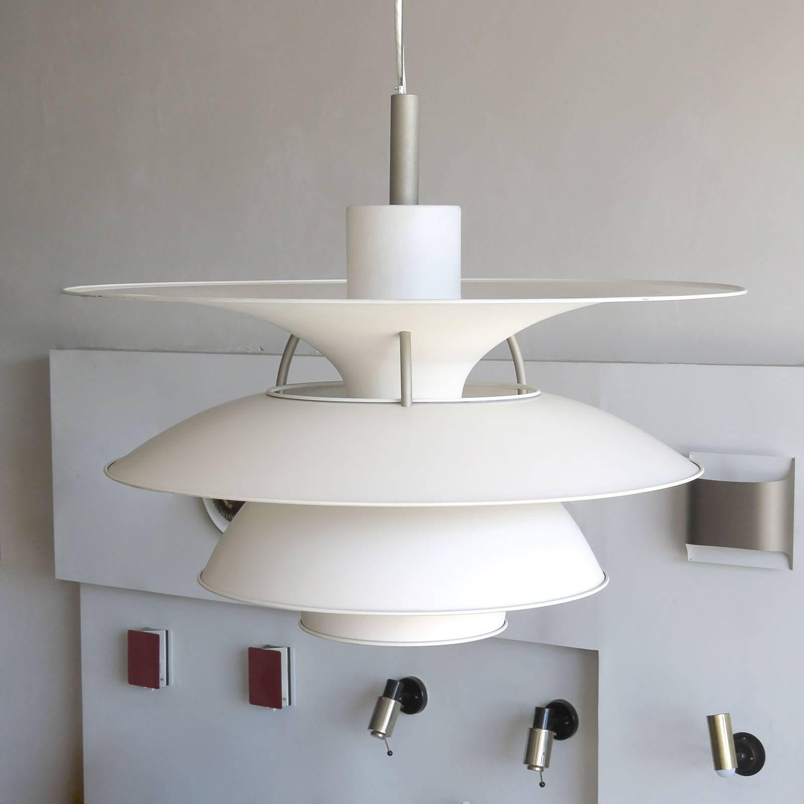 Scandinavian Modern Poul Henningsen 