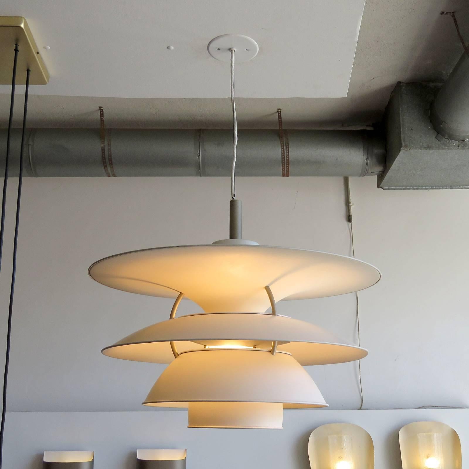 Steel Poul Henningsen 