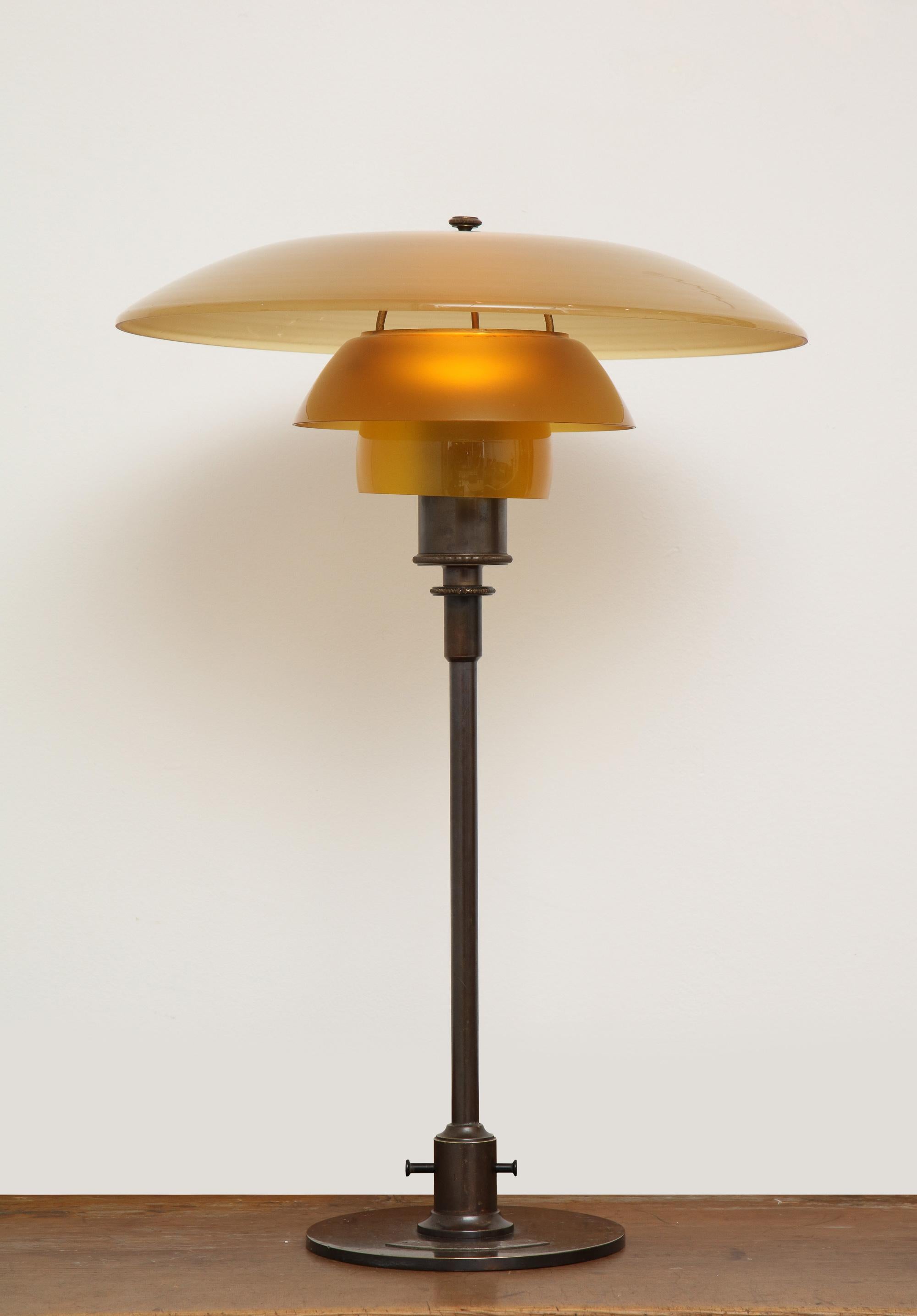 Poul Henningsen 'PH', Early Table Light, 4/3 Amber Shades, Pat. Appl, 1929 In Excellent Condition In New York, NY