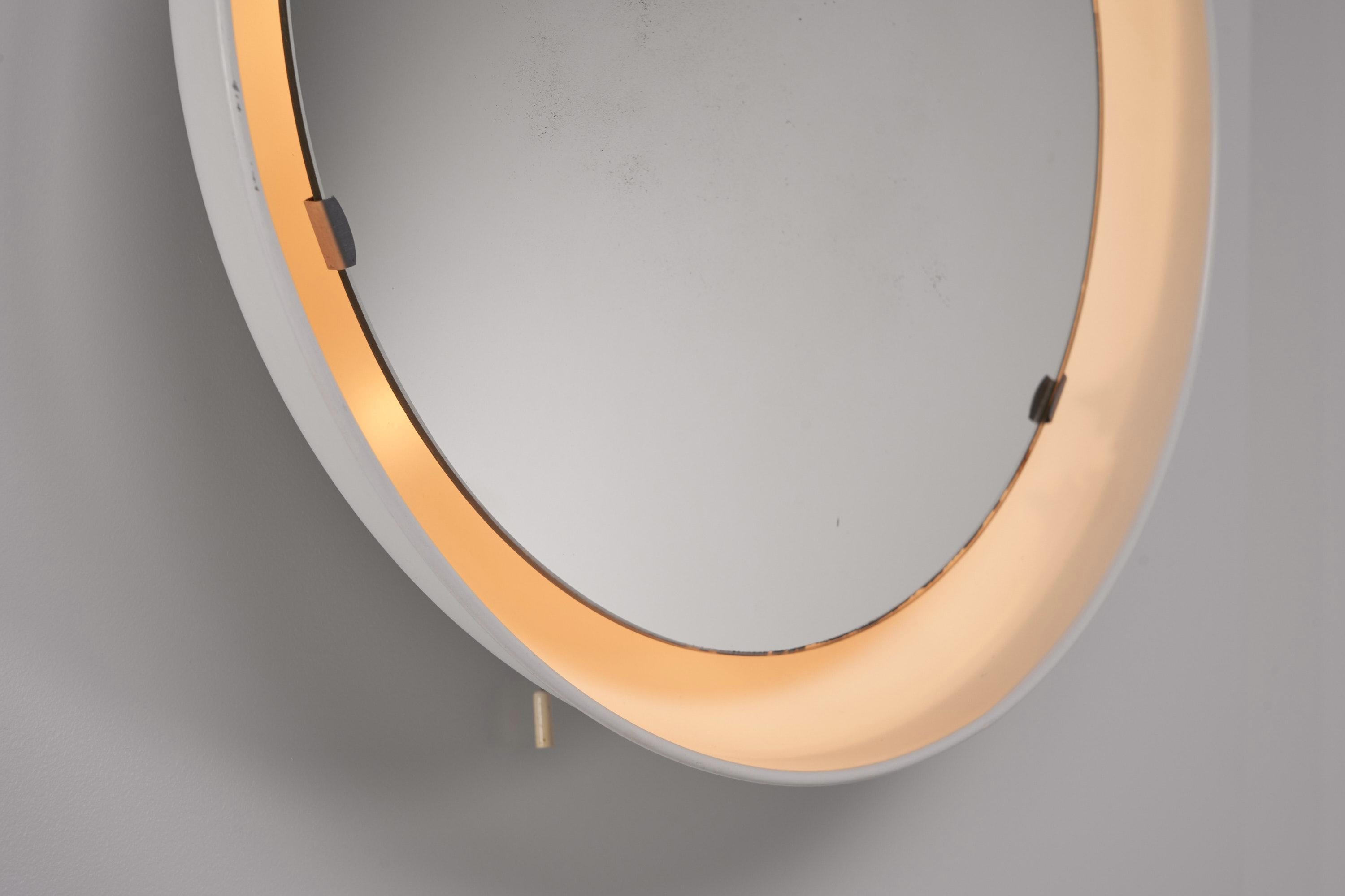 Very nice pair of PH Boudoir mirrors designed by Poul Henningsen and manufactured by Louis Poulsen, Denmark 1939. Poul Henningsen created the mirror of future back in the late 1930s and this piece can be considered part of his ‘Bauhaus inspired
