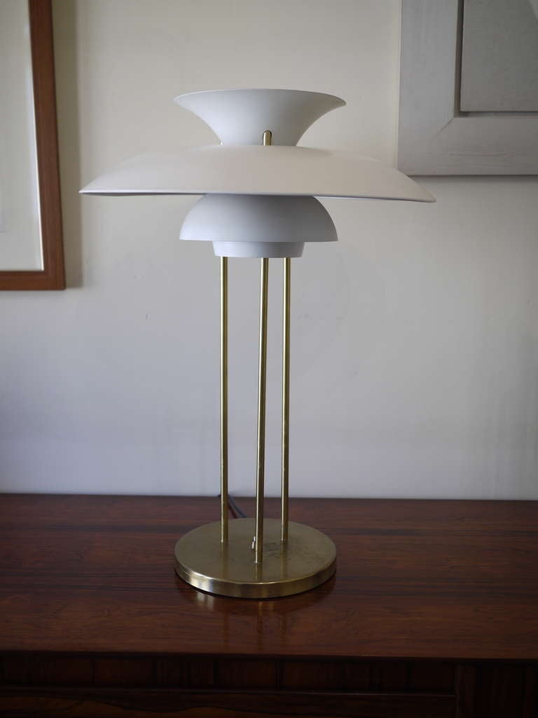 Poul Henningsen PH5 Desk Lamp In Good Condition In Madrid, ES