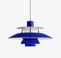 Poul Henningsen Ph5 Mini-Hängeleuchte in monochromem Blau für Louis Poulsen