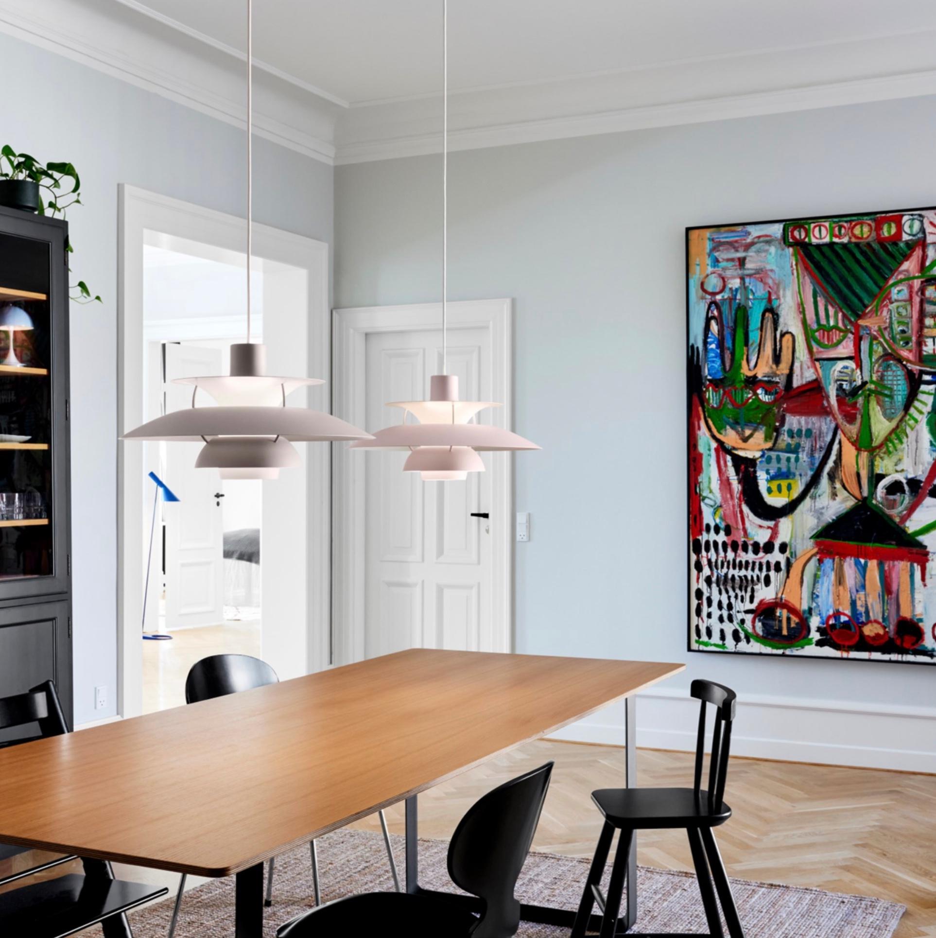Poul Henningsen PH5 Pendant in Pastel Oyster Blue and Pink  for Louis Poulsen For Sale 3