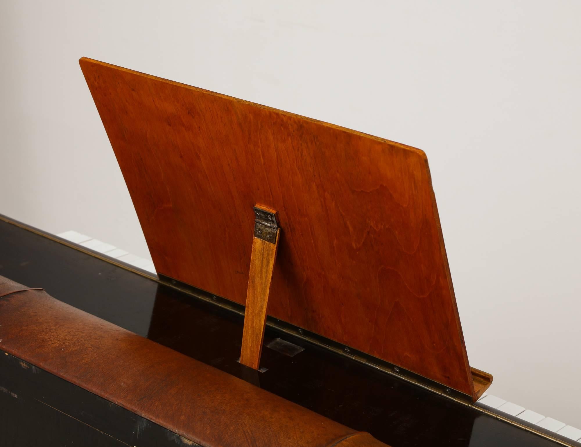 Bois Poul Henningsen, Pianette / Piano, Origine : Copenhague, Danemark, Circa 1935