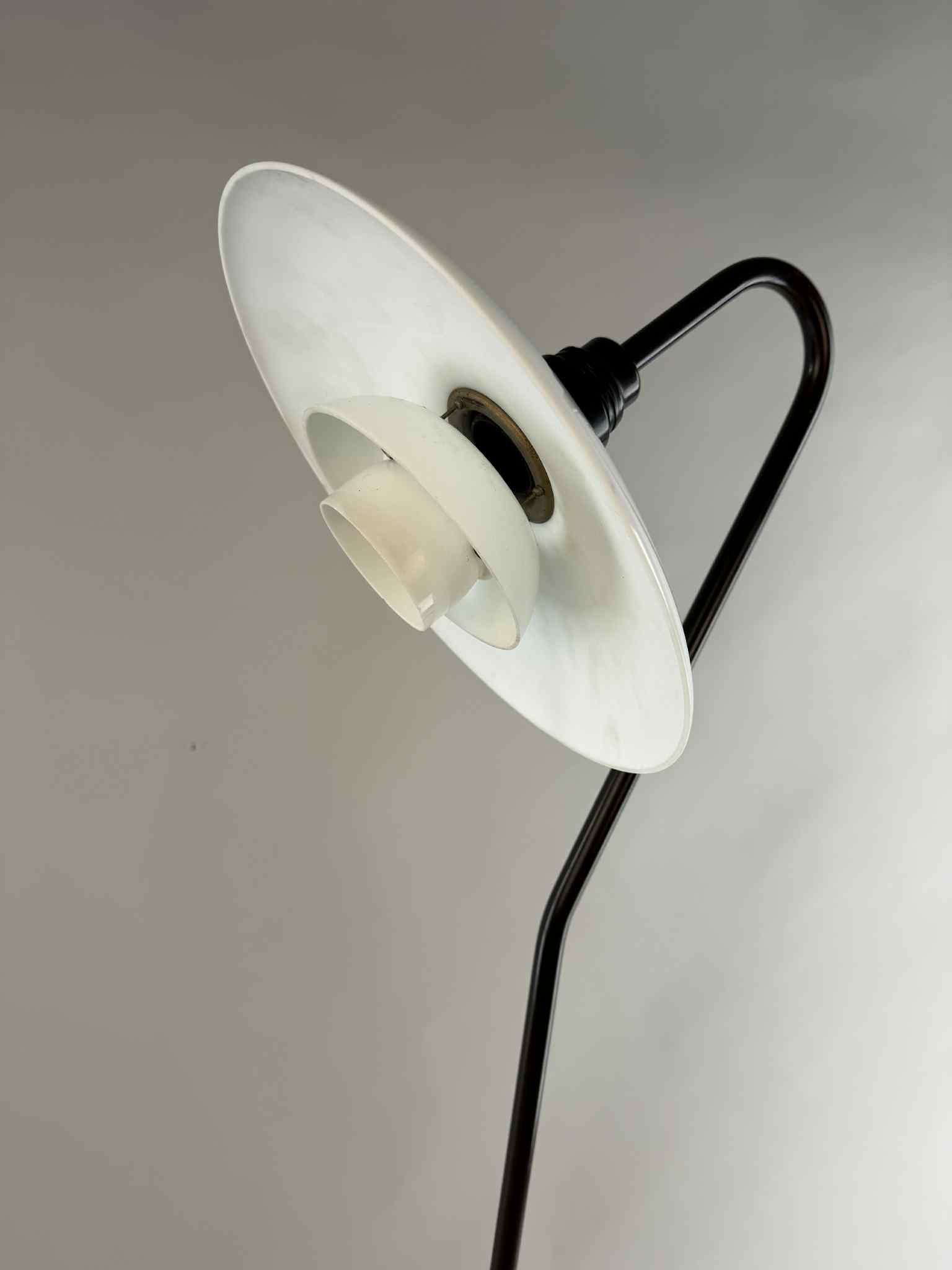 Poul Henningsen 3,5/2 (1894-1967). Lampadaire, modèle 