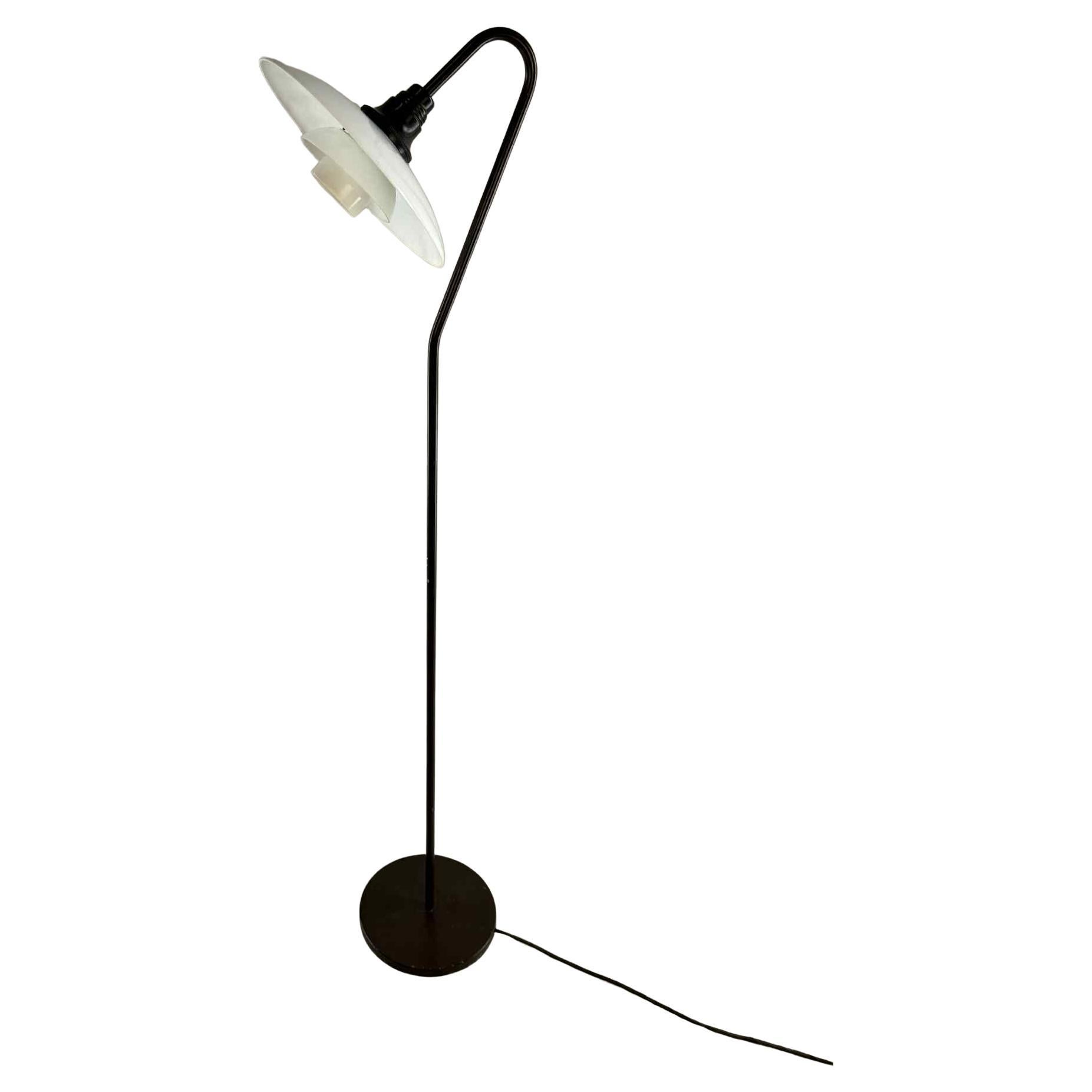 Poul Henningsen ‘Seven’ 3, 5/2 (1894–1967). Floor lamp